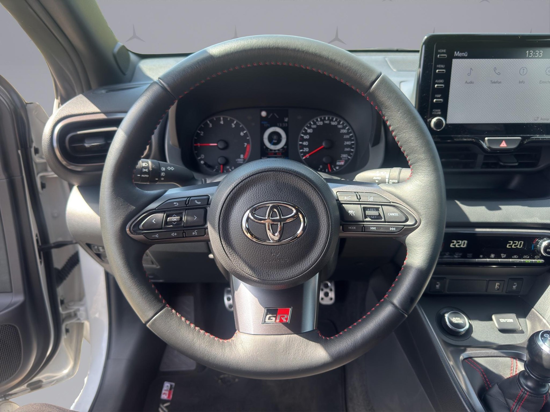 TOYOTA GR Yaris 1.6 Turbo Sport 4x4-image-11