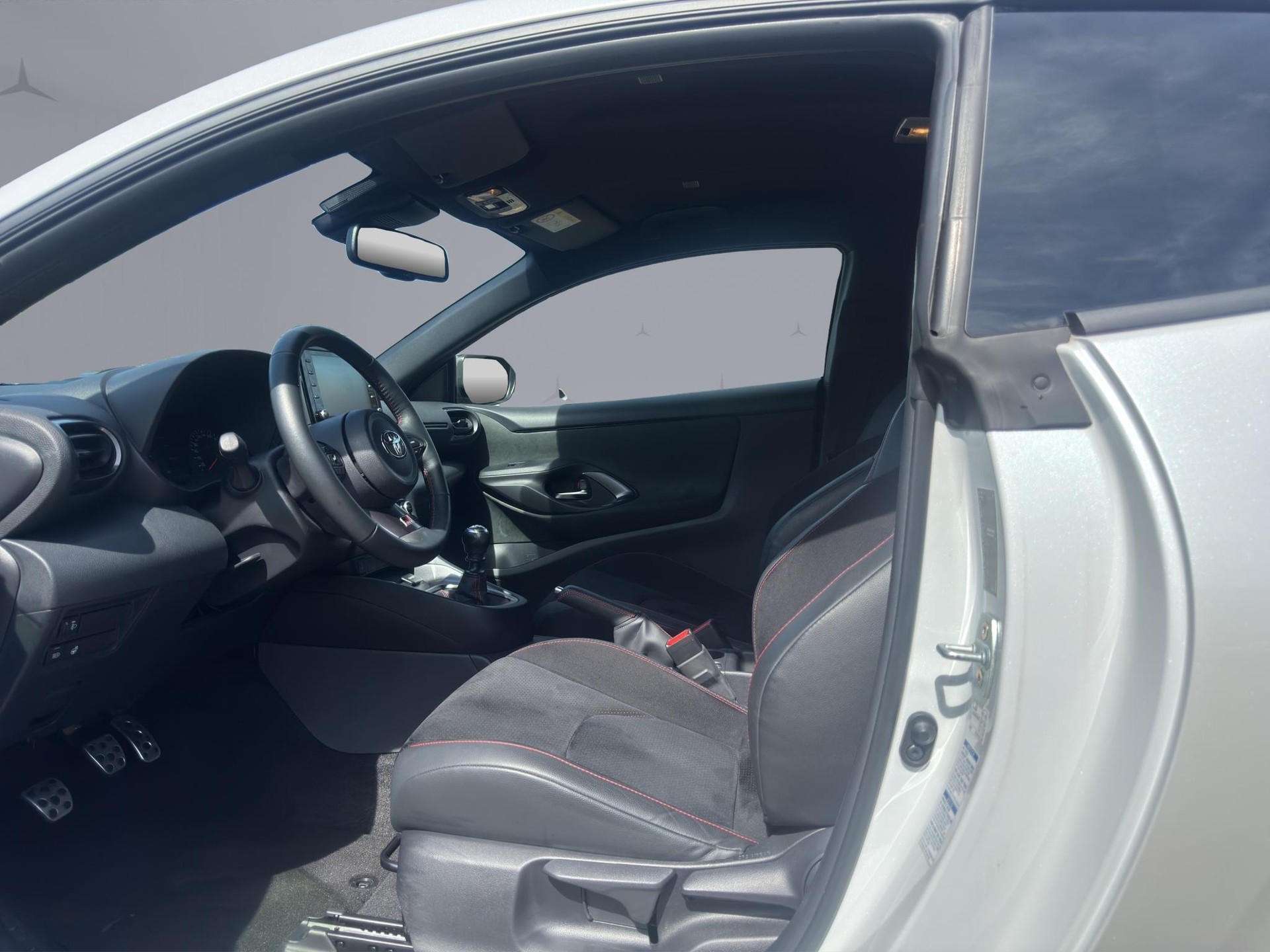 TOYOTA GR Yaris 1.6 Turbo Sport 4x4-image-8