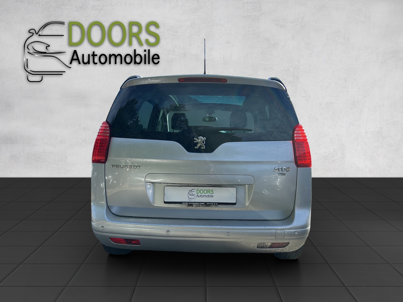 PEUGEOT 5008 1.6 16V T Sport Pack-image-4