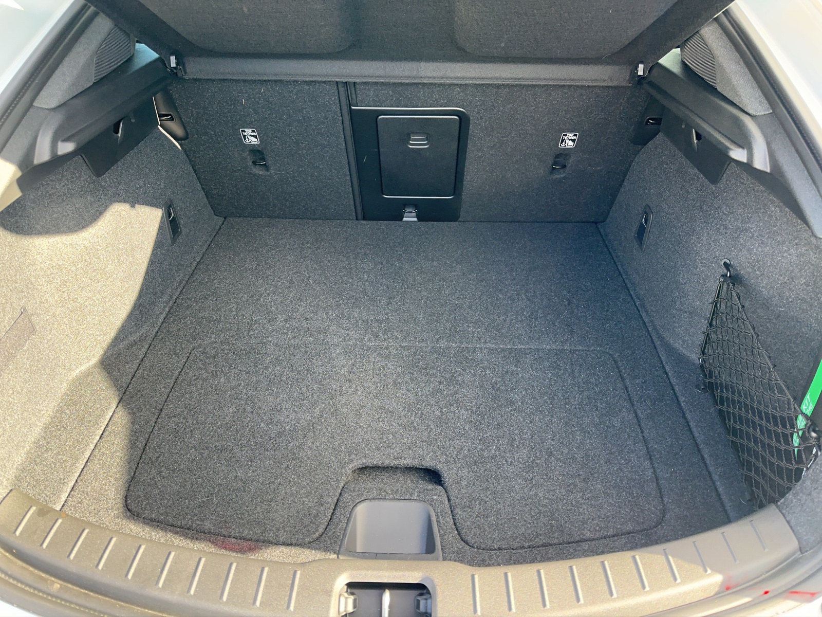 POLESTAR 2 Long Range Single Motor Plus-image-18