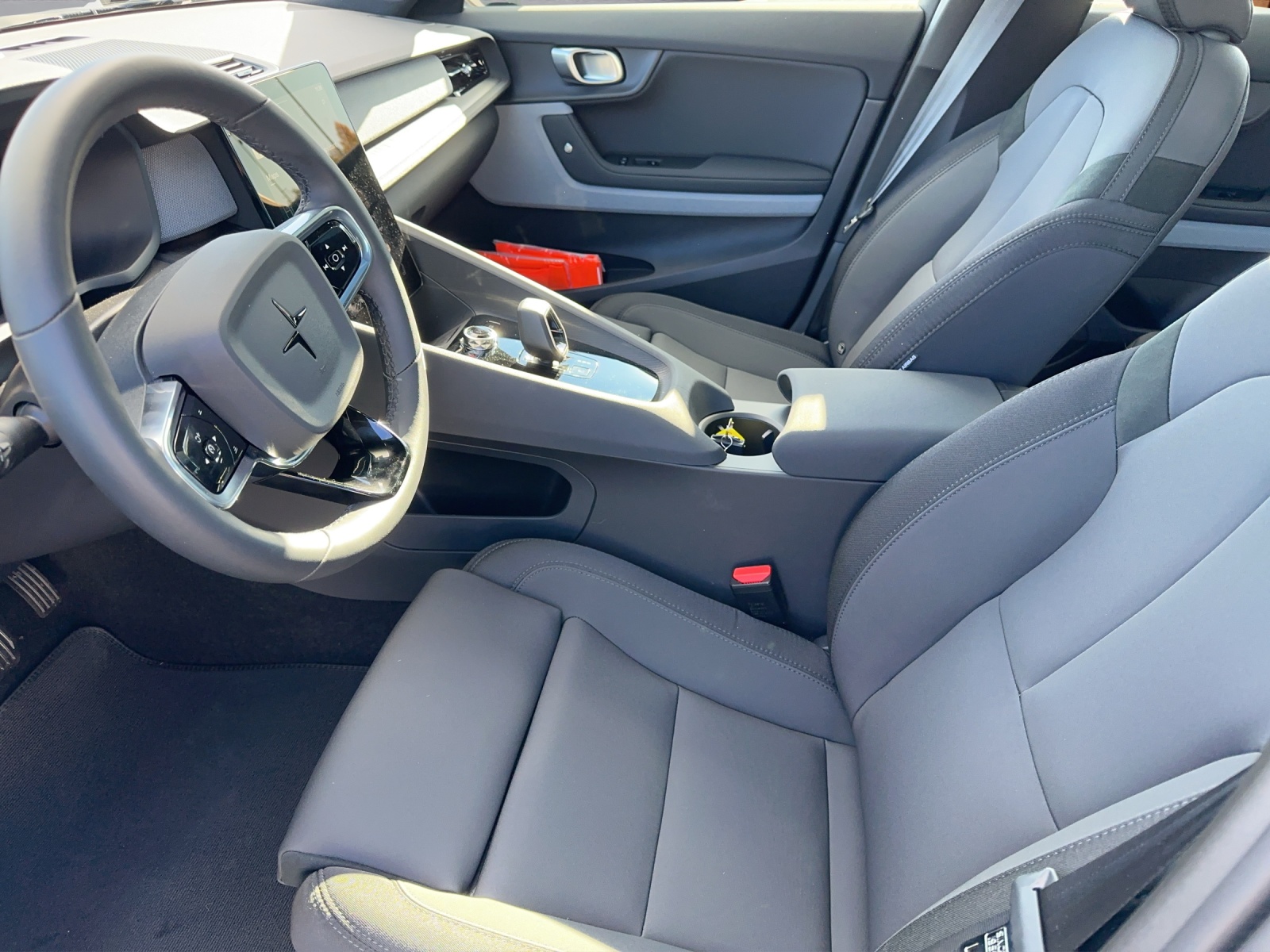 POLESTAR 2 Long Range Single Motor Plus-image-8