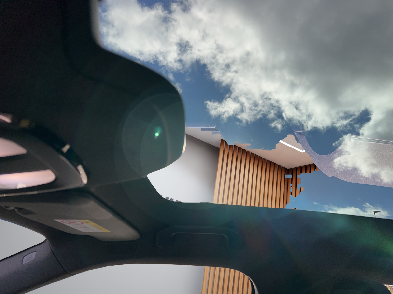 POLESTAR 2 Long Range Single Motor Plus-image-16