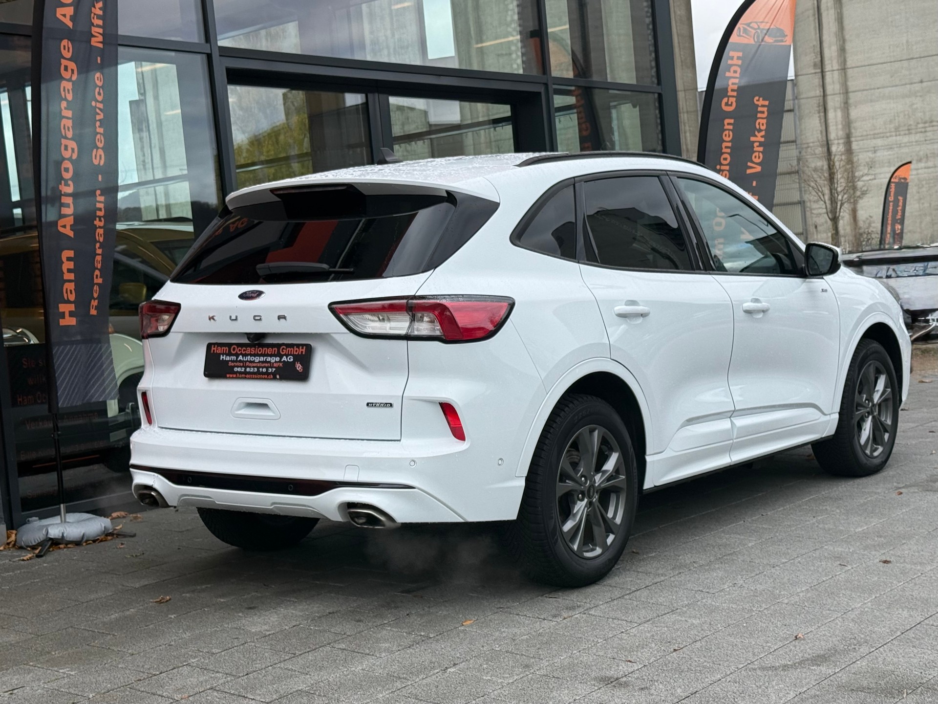 FORD Kuga 2.5 PHEV ST-Line 2WD-image-3