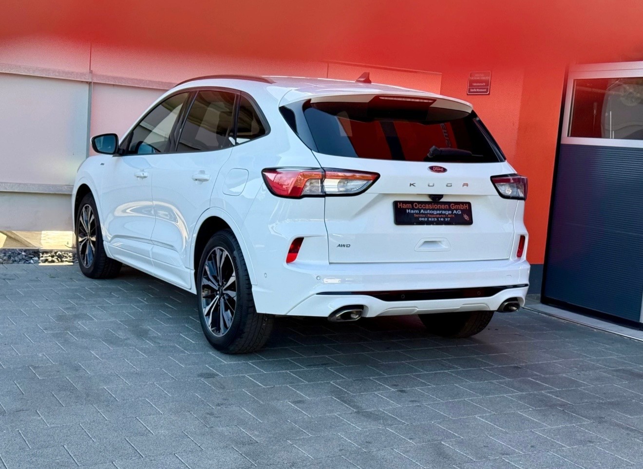 FORD Kuga 2.5 PHEV ST-Line 2WD-image-2
