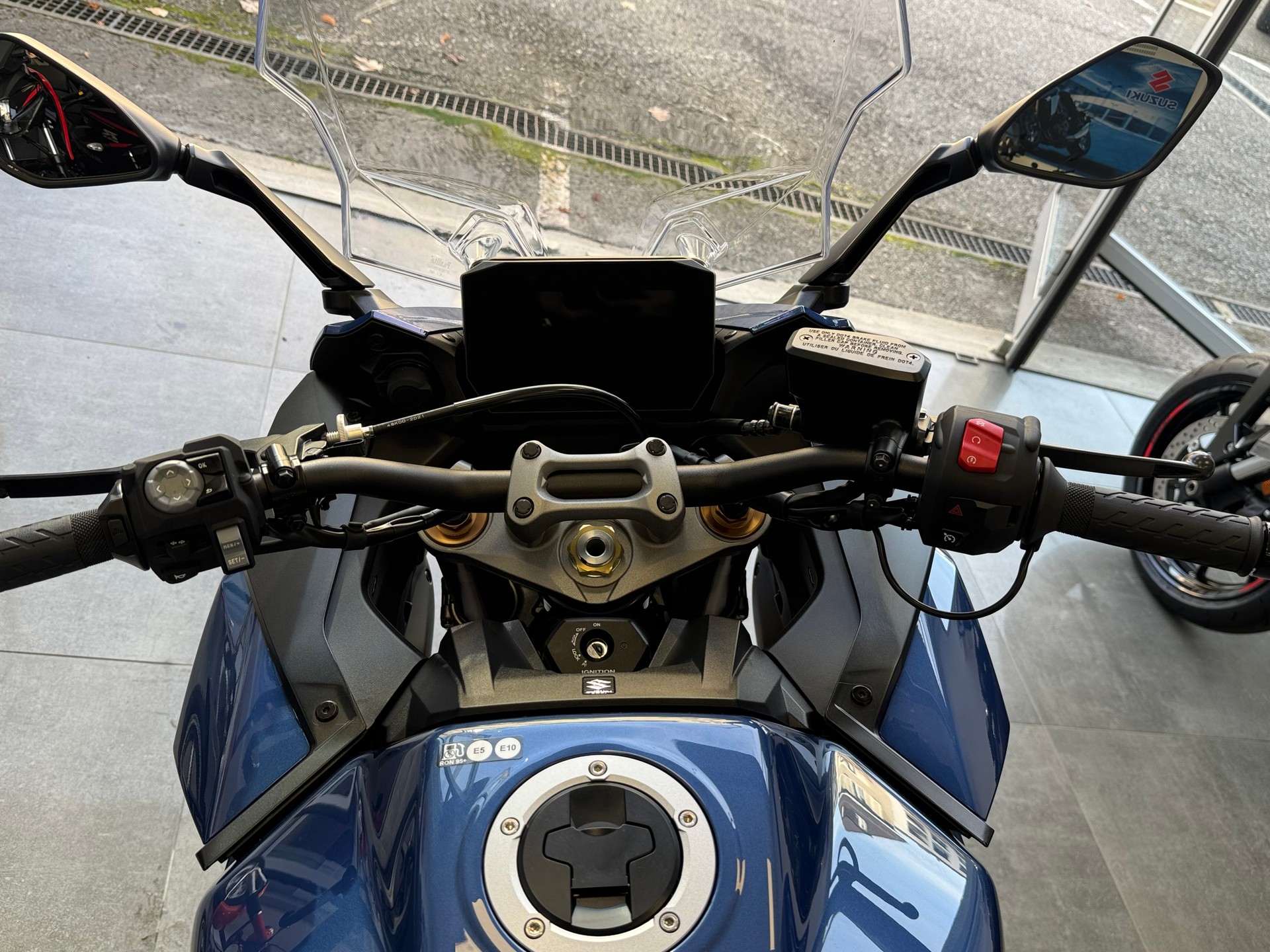 SUZUKI GSX-S 1000 GT Travel-image-6
