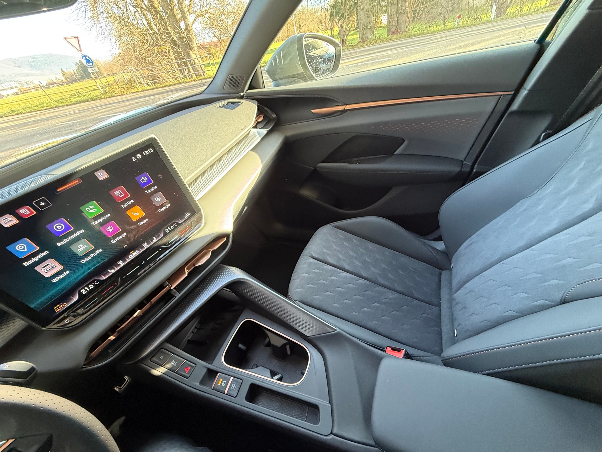 CUPRA Terramar 2.0 TSI DSG 4Drive / VENDUE VERKAUFT-image-7