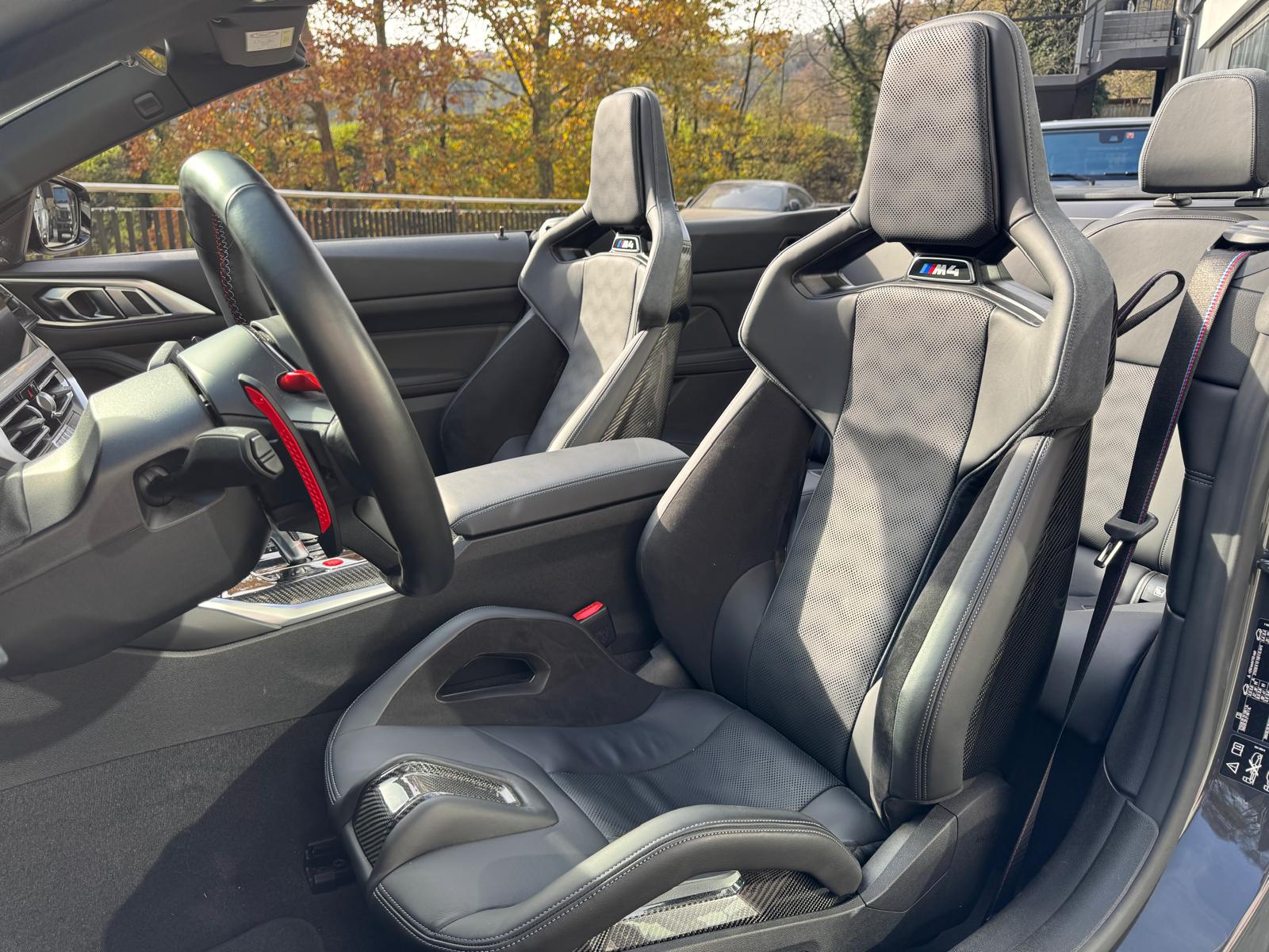 BMW M4 Cabrio Competition M xDrive-image-9