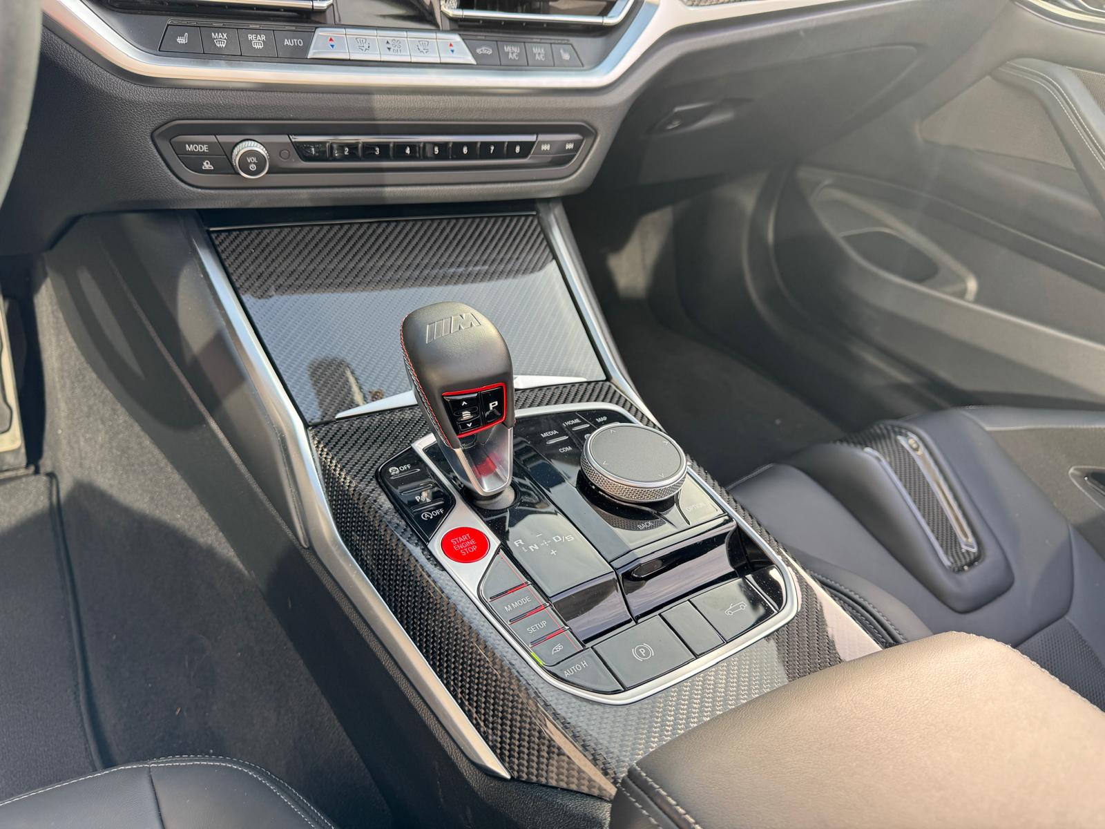 BMW M4 Cabrio Competition M xDrive-image-12