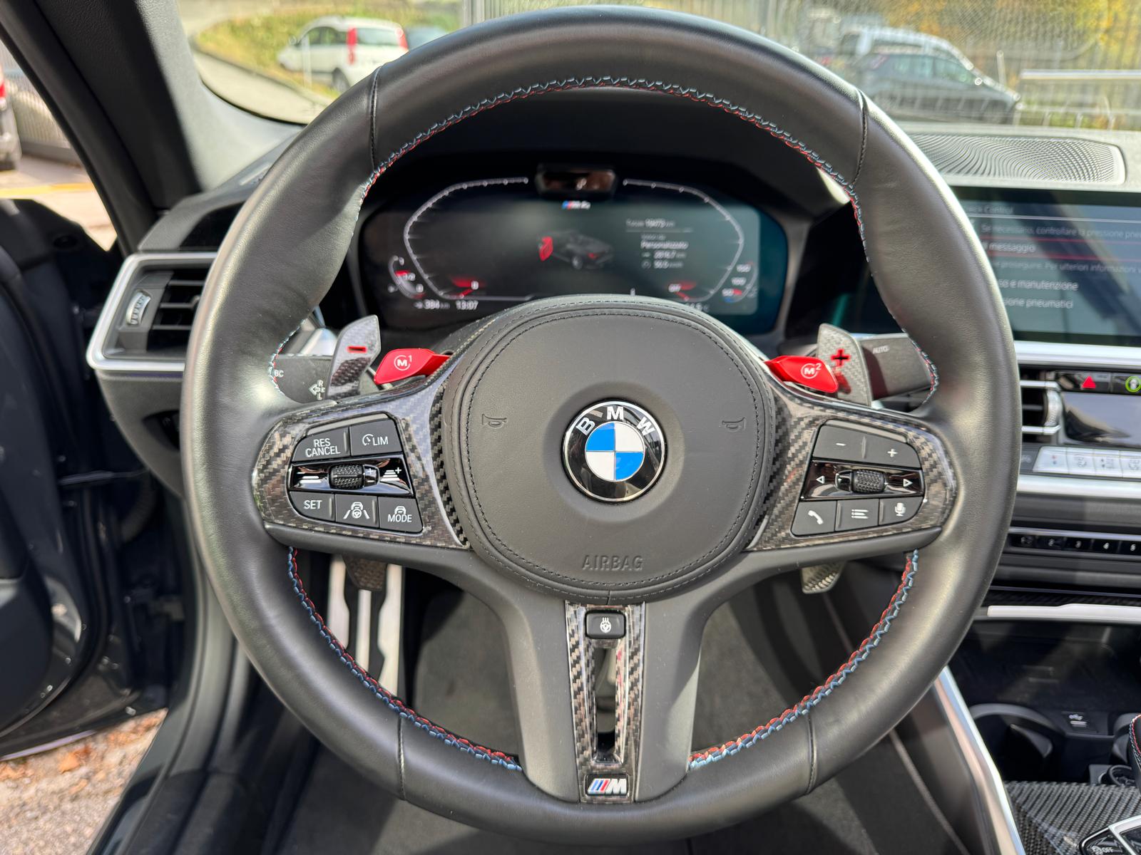 BMW M4 Cabrio Competition M xDrive-image-11
