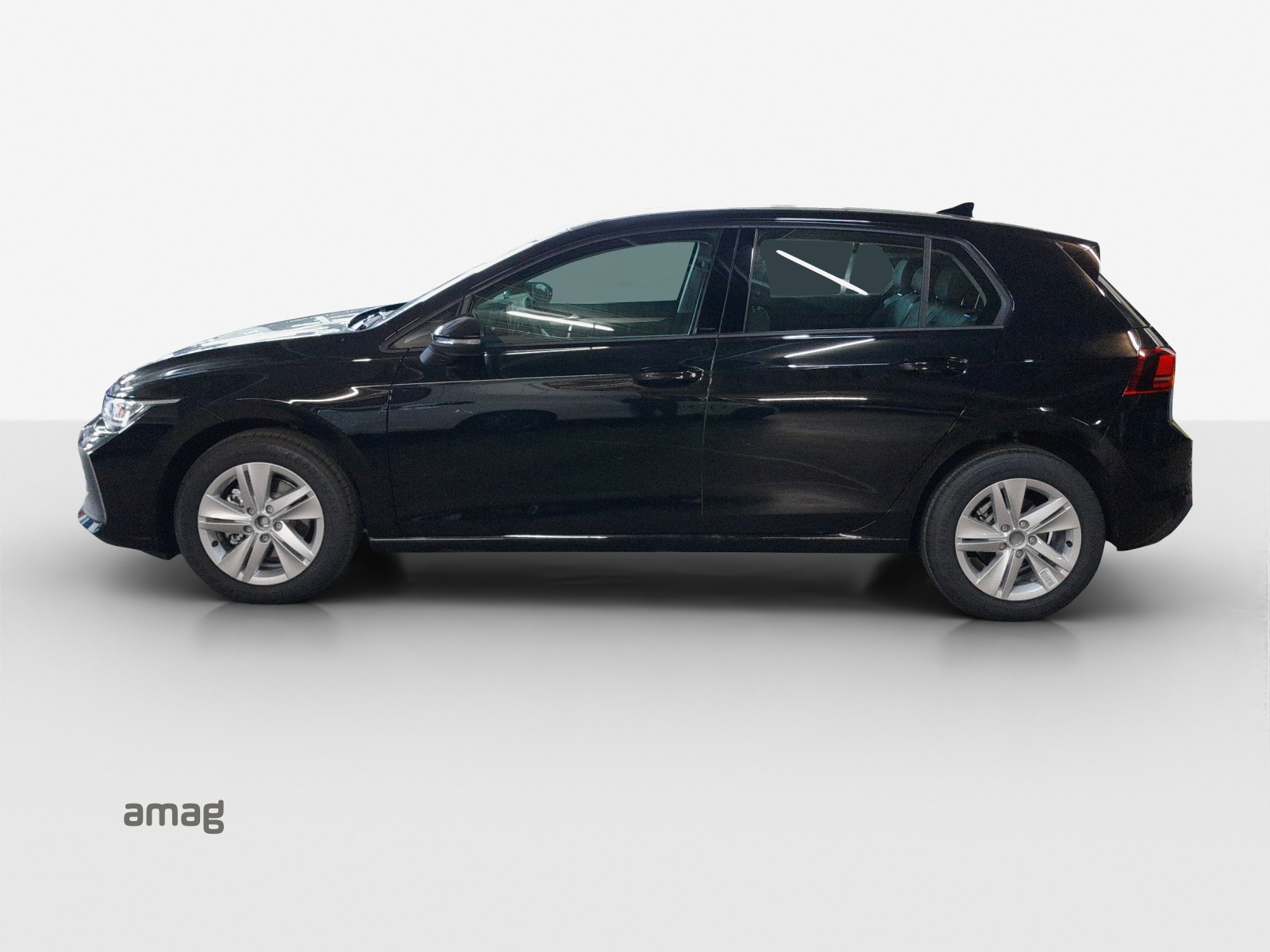 VW Golf 1.5 e TSI mHEV Basis DSG-image-1