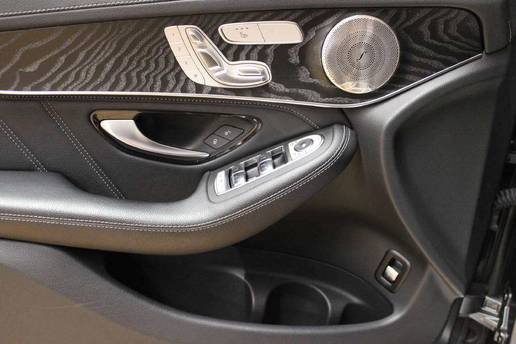 MERCEDES-BENZ GLC 63 AMG 4Matic+-image-12