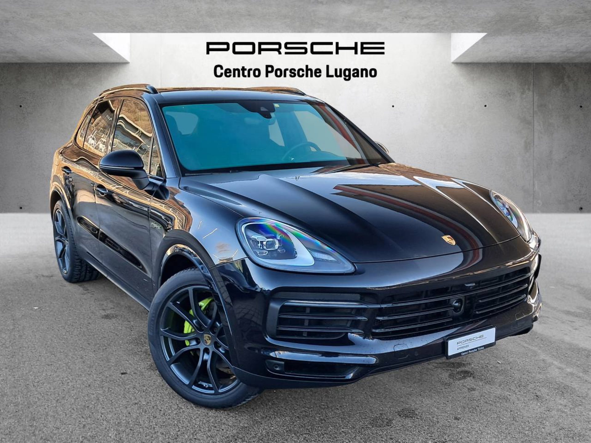 PORSCHE Cayenne E-Hybrid (MY22)-image-0