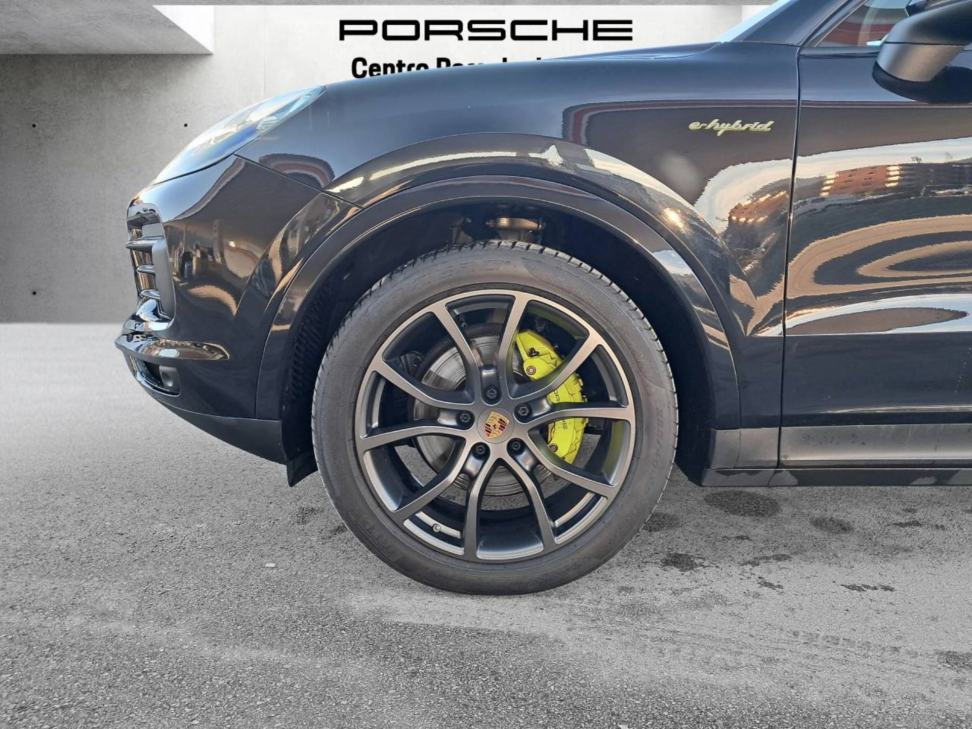 PORSCHE Cayenne E-Hybrid (MY22)-image-11