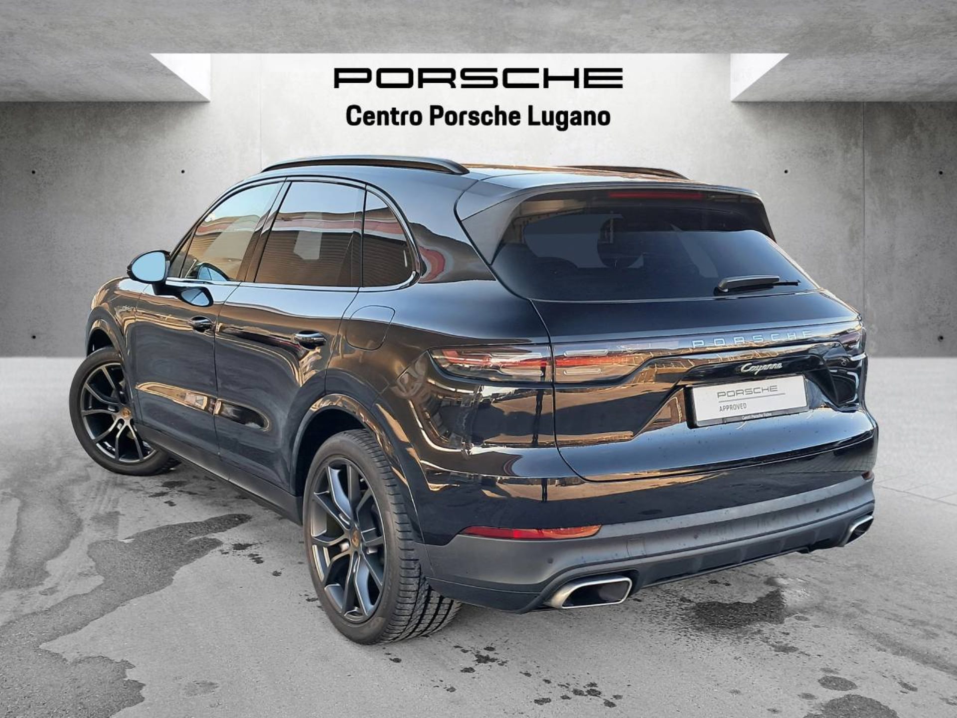 PORSCHE Cayenne E-Hybrid (MY22)-image-2