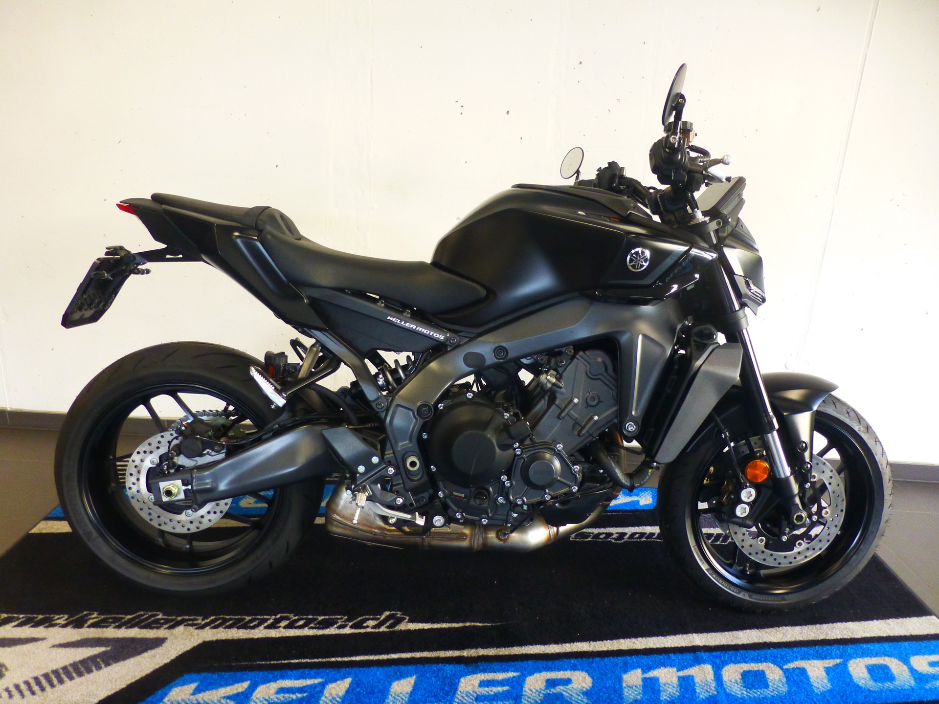 YAMAHA MT-09 Platin Edition