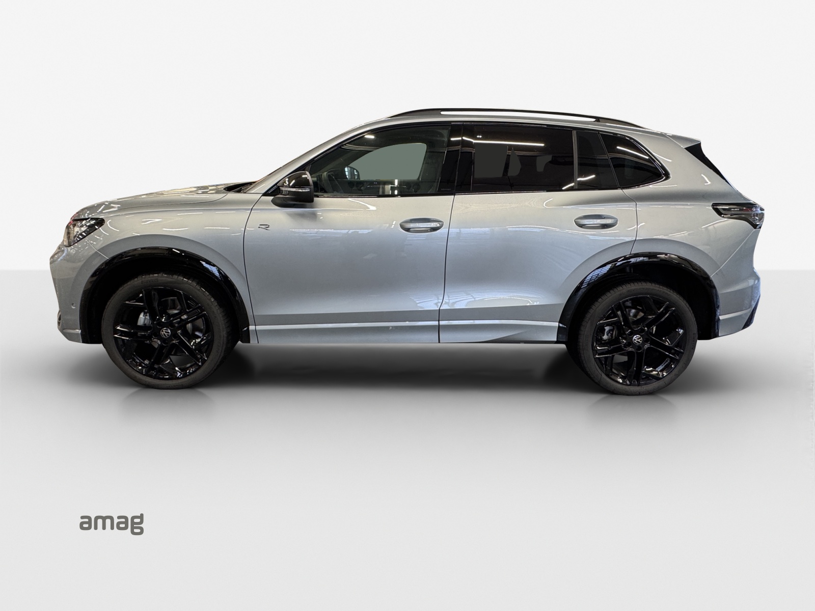 VW Tiguan 2.0 TSI DSG R-Line 4Motion-image-1