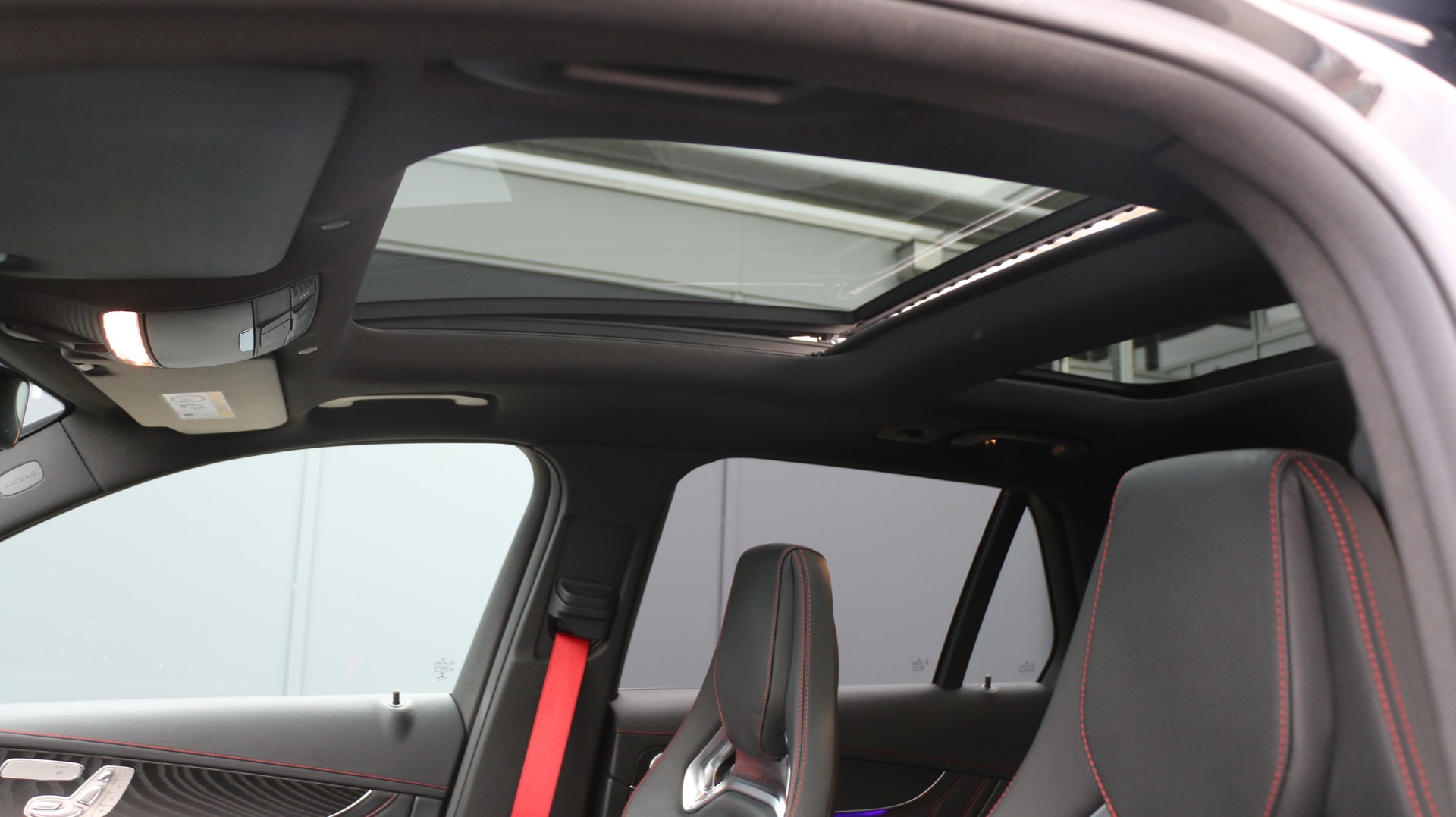 MERCEDES-BENZ GLC 43 AMG 4Matic-image-10