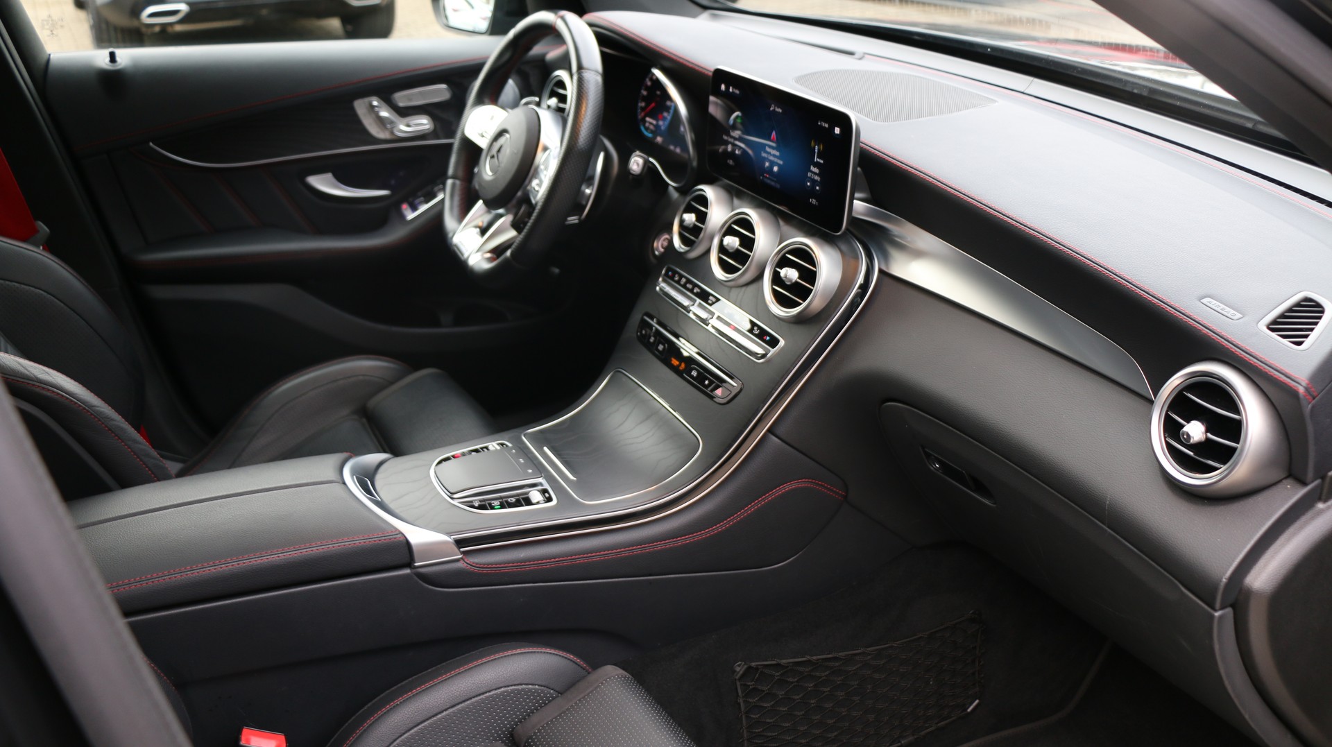 MERCEDES-BENZ GLC 43 AMG 4Matic-image-20