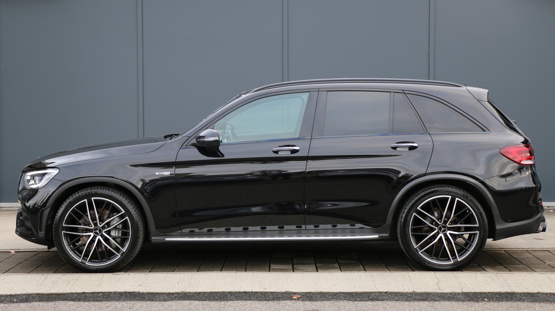 MERCEDES-BENZ GLC 43 AMG 4Matic-image-2