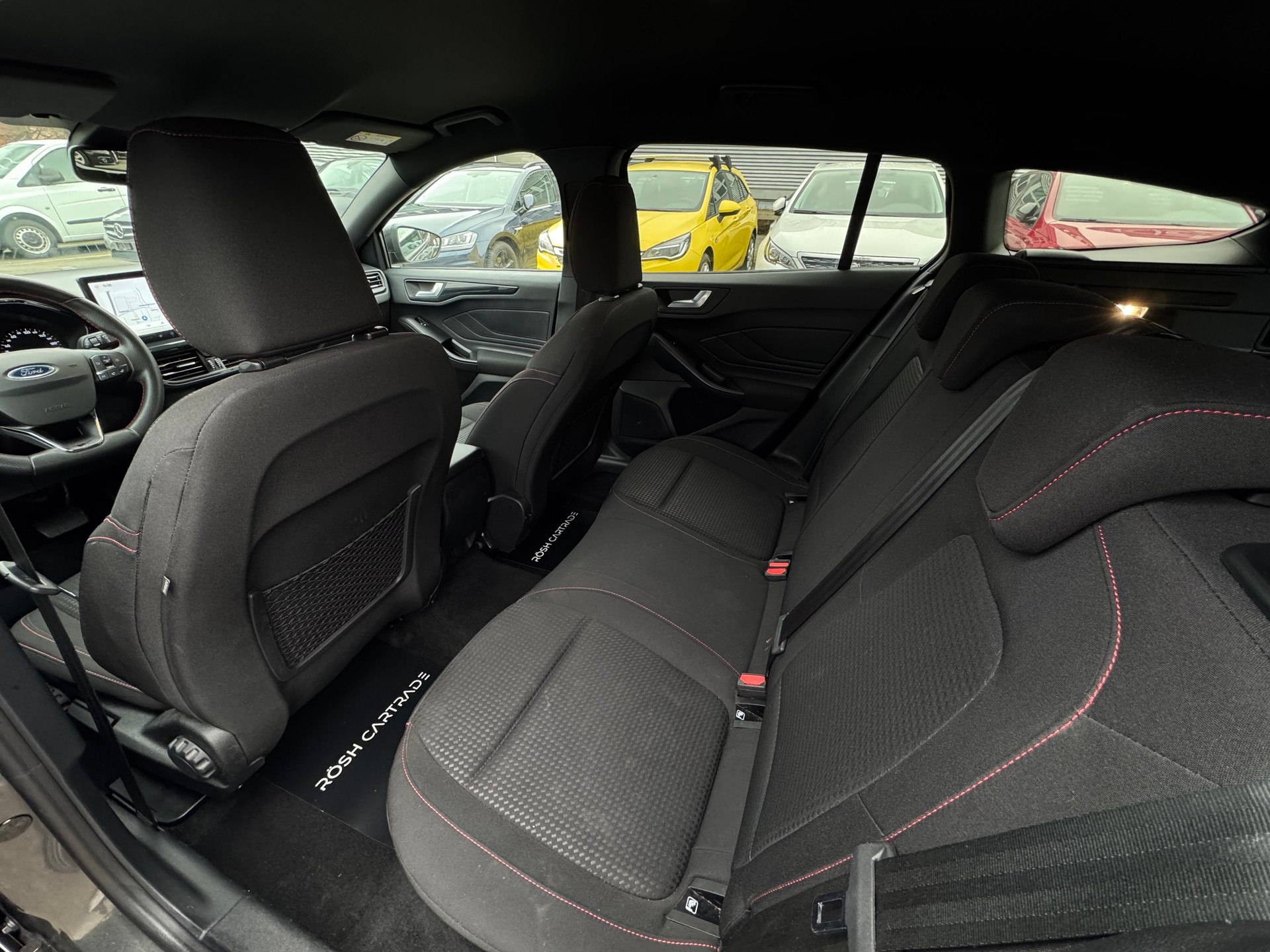 FORD Focus 1.0 MHEV ST-Line Vignale Automat-image-9