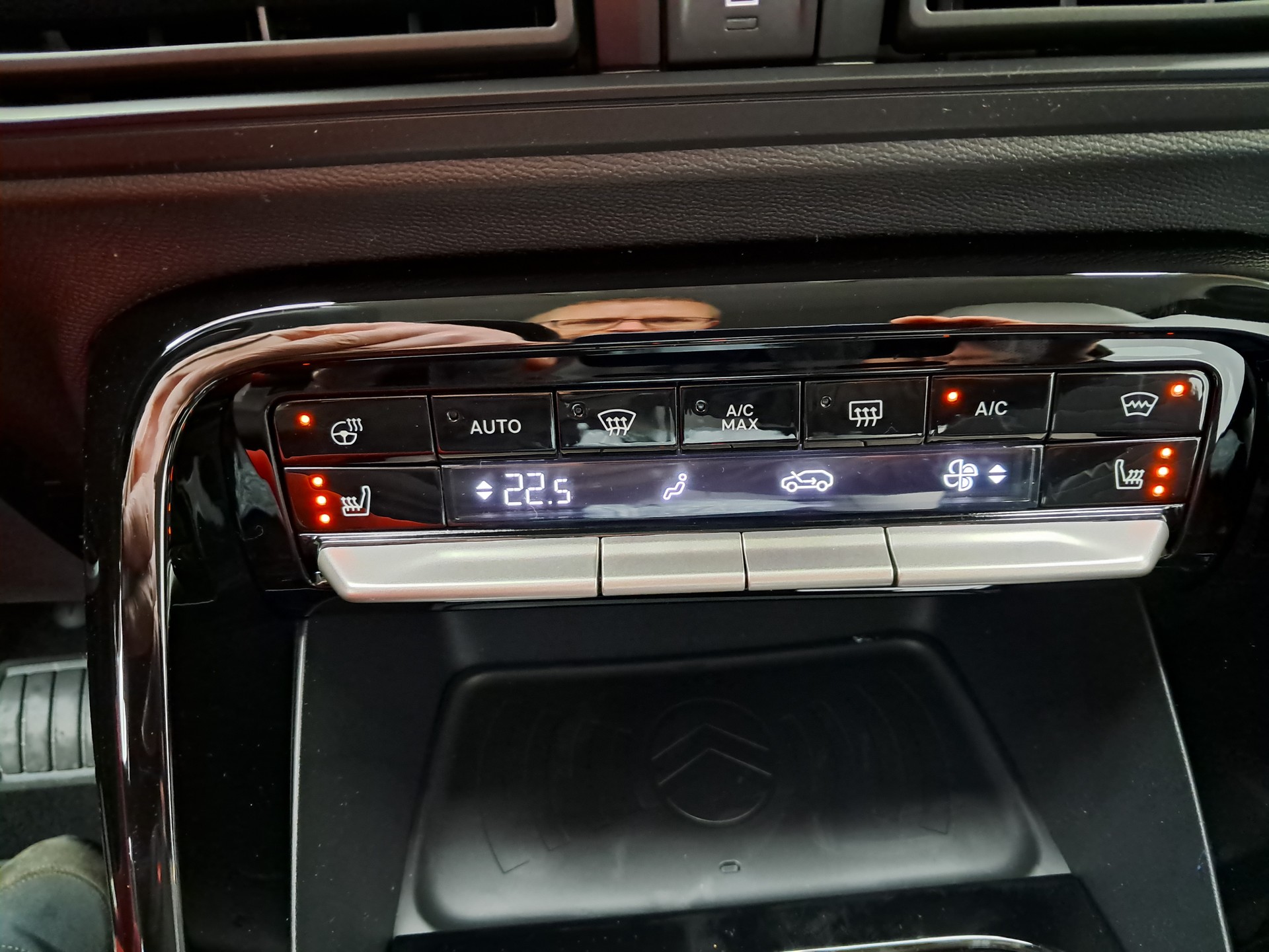 CITROEN C3 1.2 Hybrid MAX-image-10