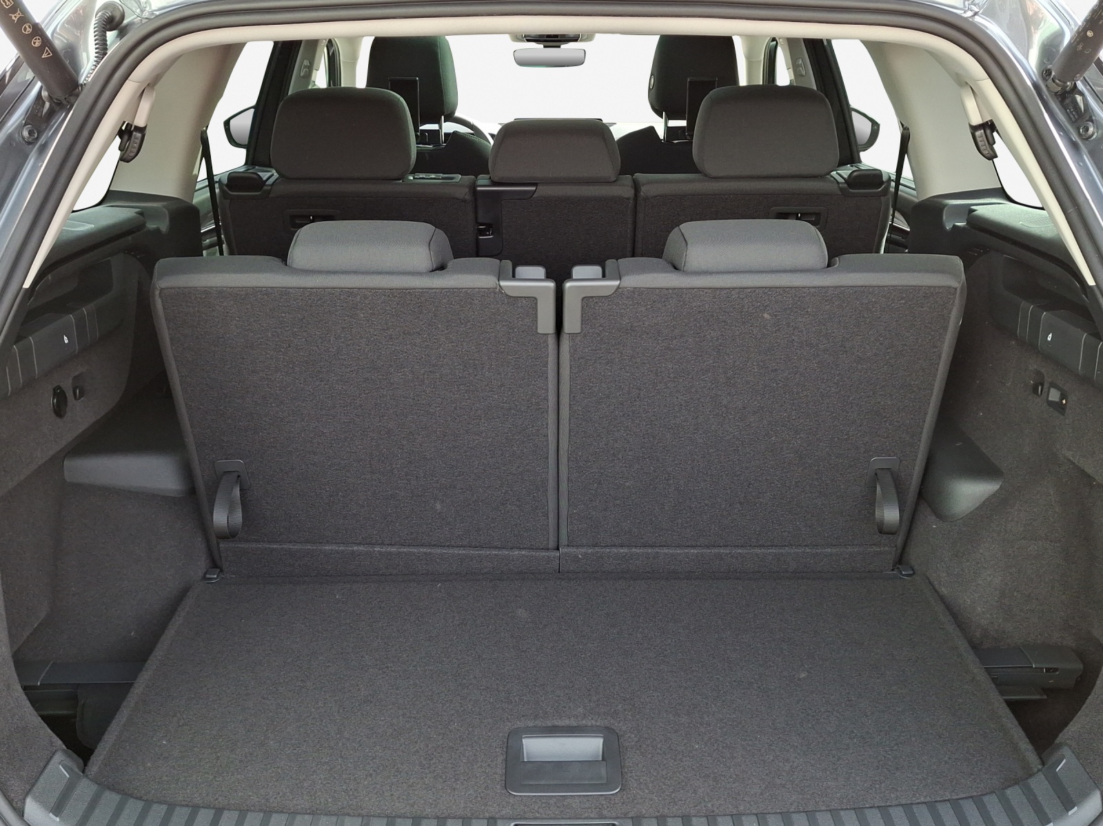 SKODA Kodiaq 2.0 TSI Dynamic 4x4-image-12