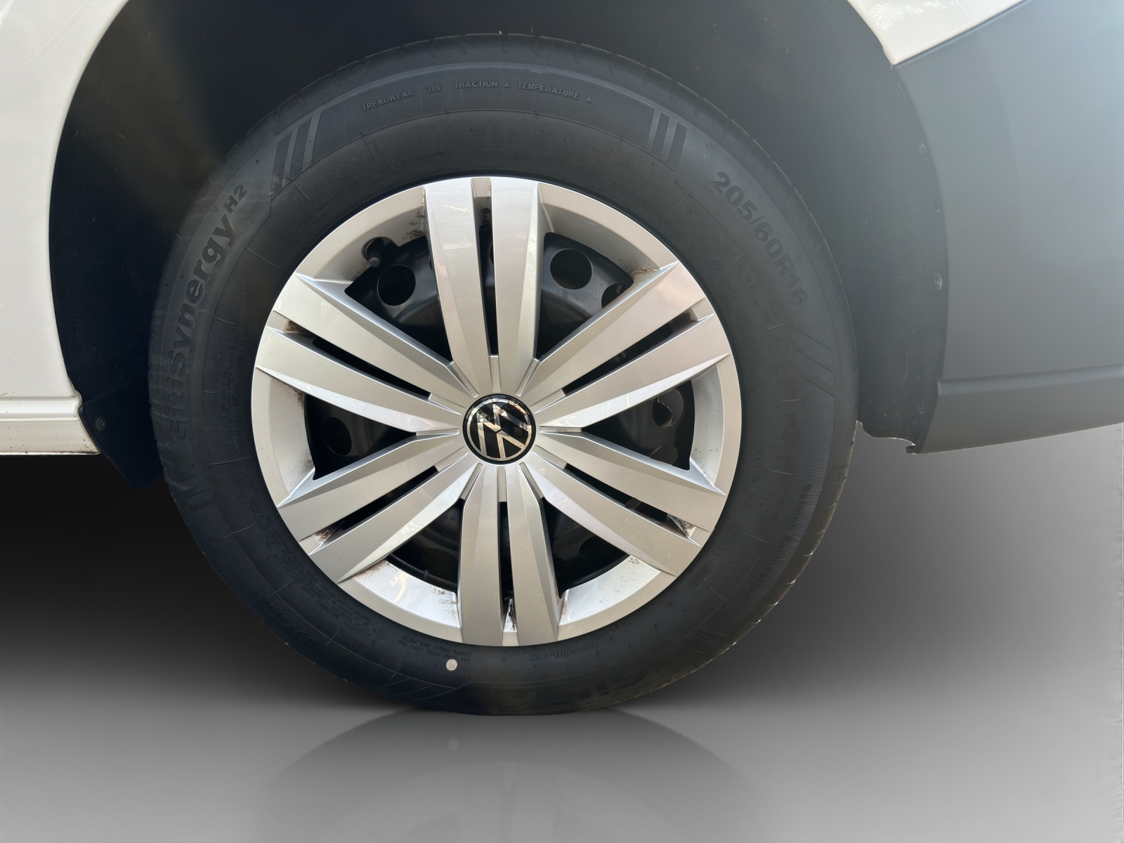 VW Caddy Cargo 2.0TDI-image-13