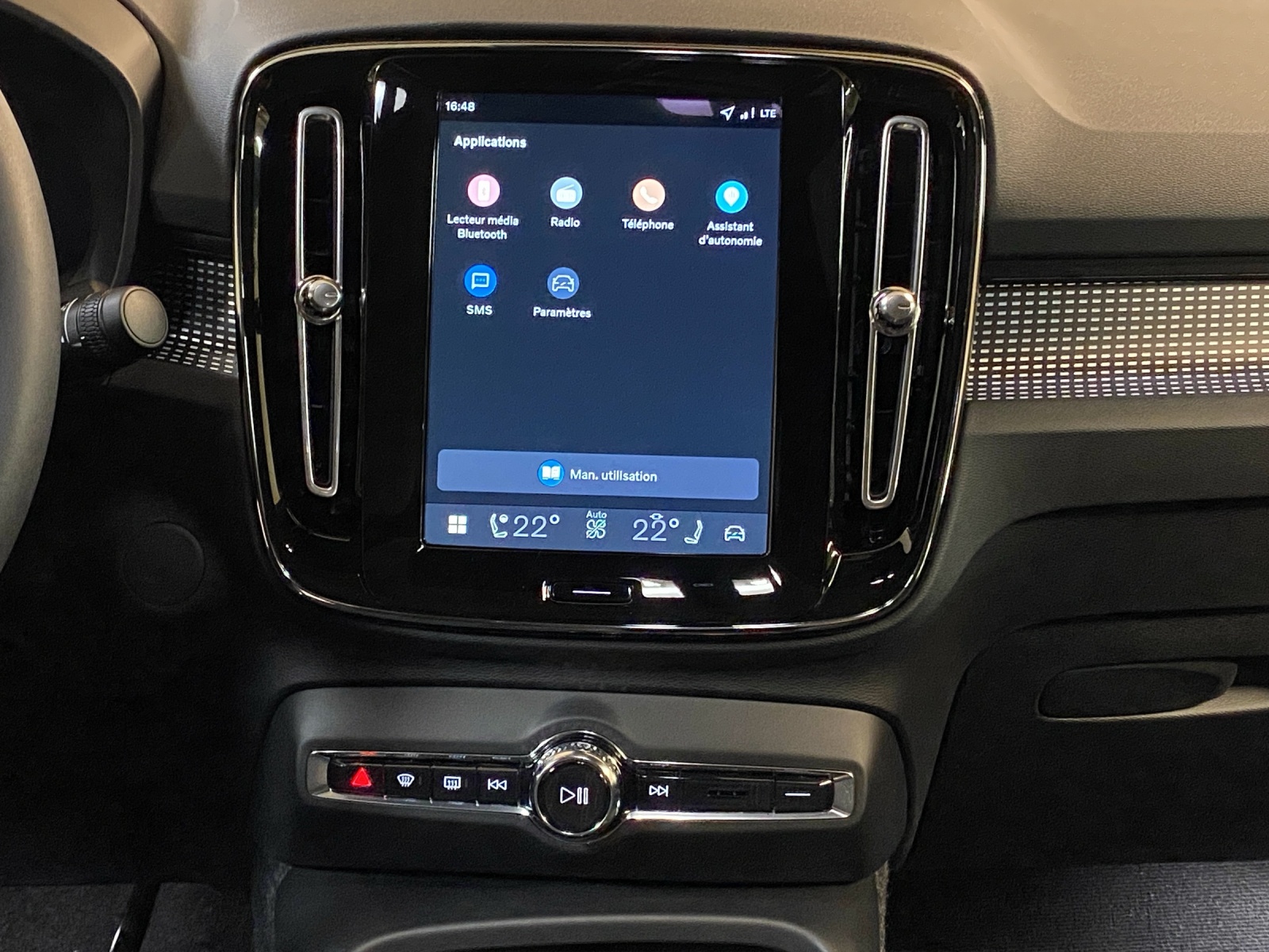 VOLVO EC40 82kWh Twin Motor AWD Ultra Xcentric Edition-image-10