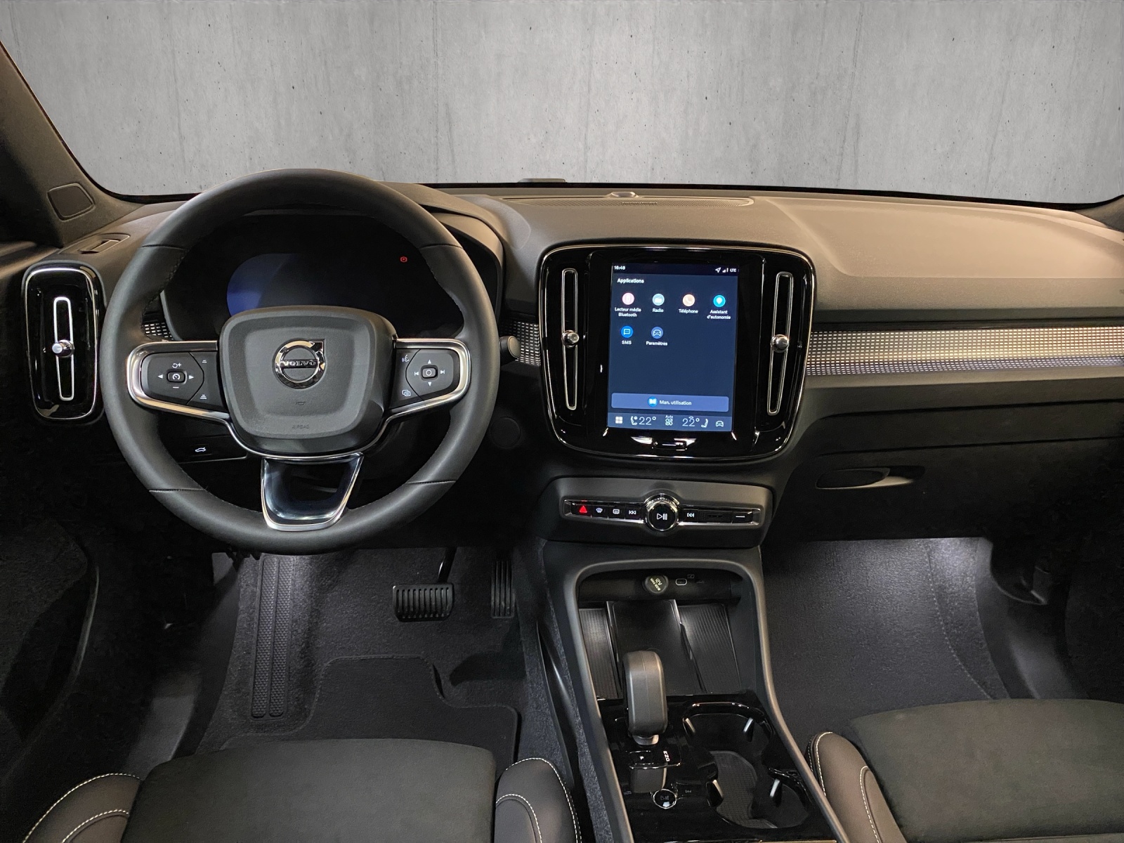 VOLVO EC40 82kWh Twin Motor AWD Ultra Xcentric Edition-image-11