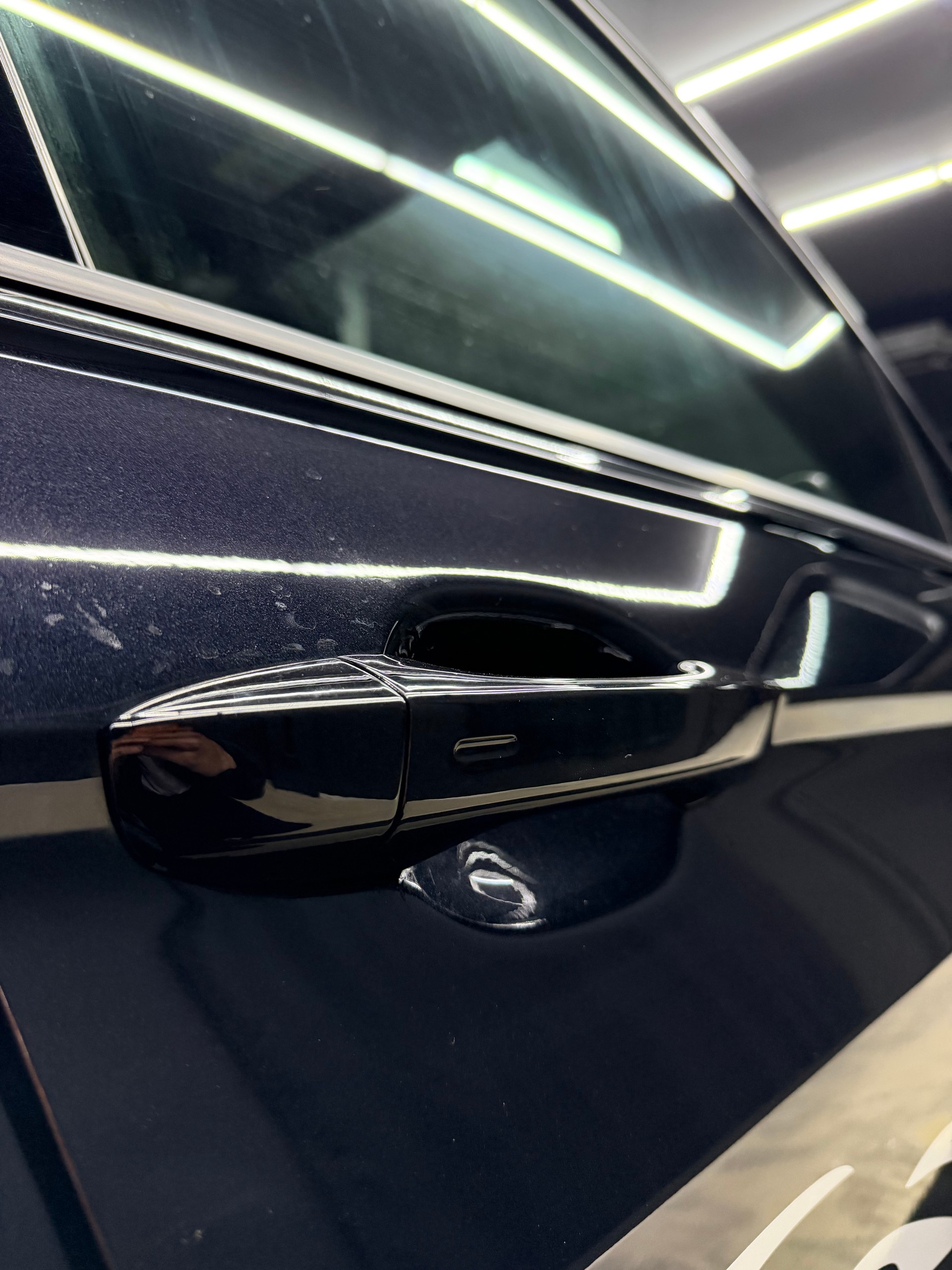 VW Tiguan 2.0TSI R-Line 4Motion DSG-image-8