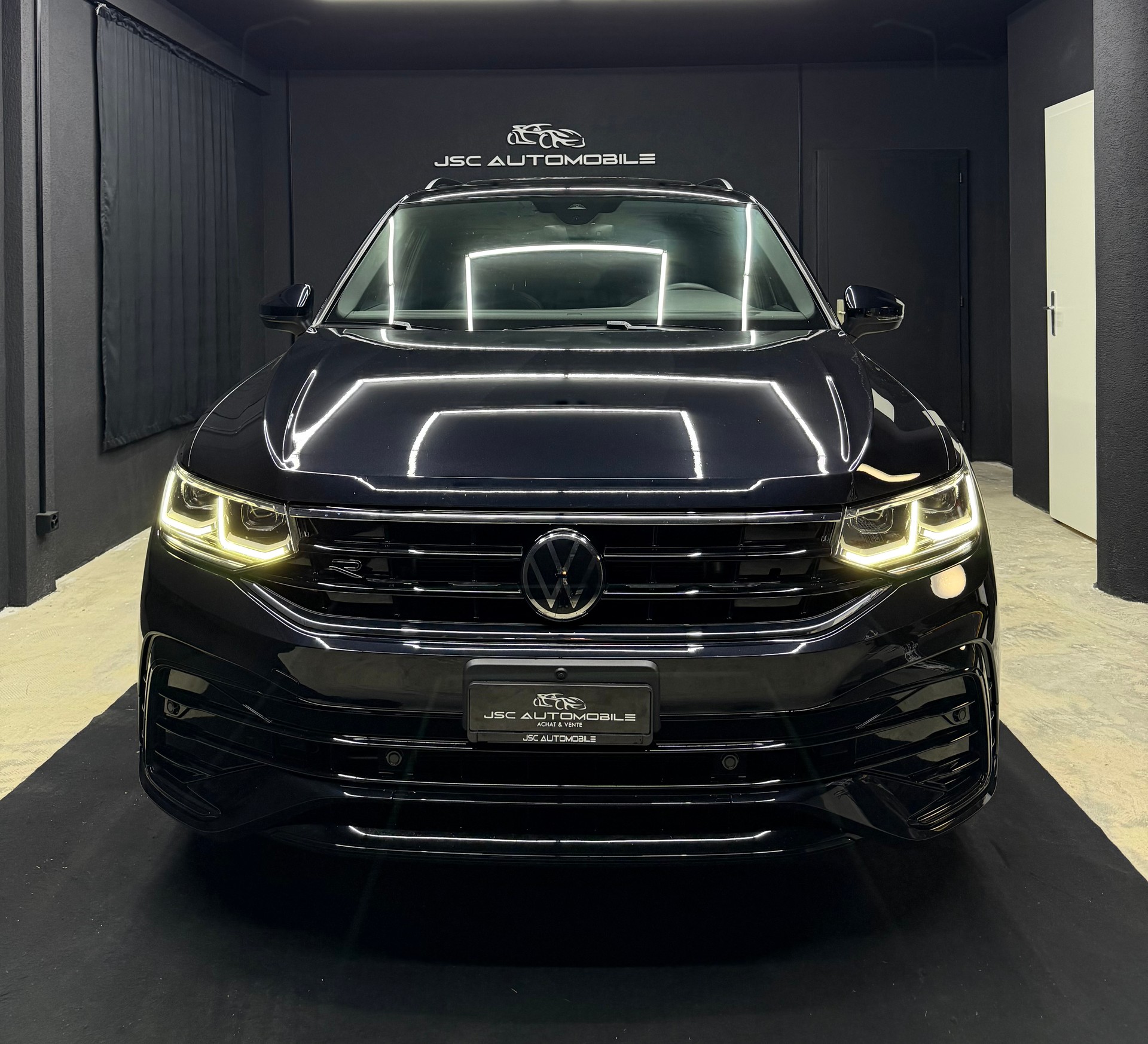 VW Tiguan 2.0TSI R-Line 4Motion DSG