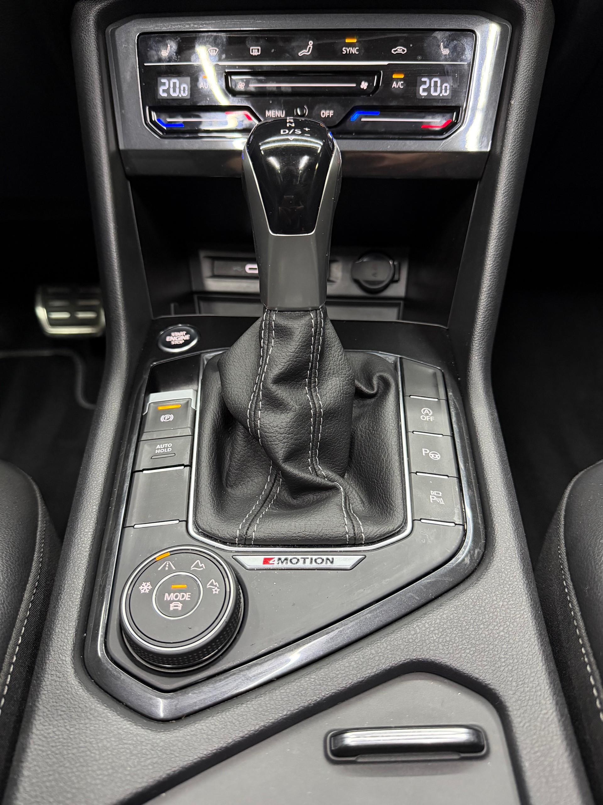 VW Tiguan 2.0TSI R-Line 4Motion DSG-image-19