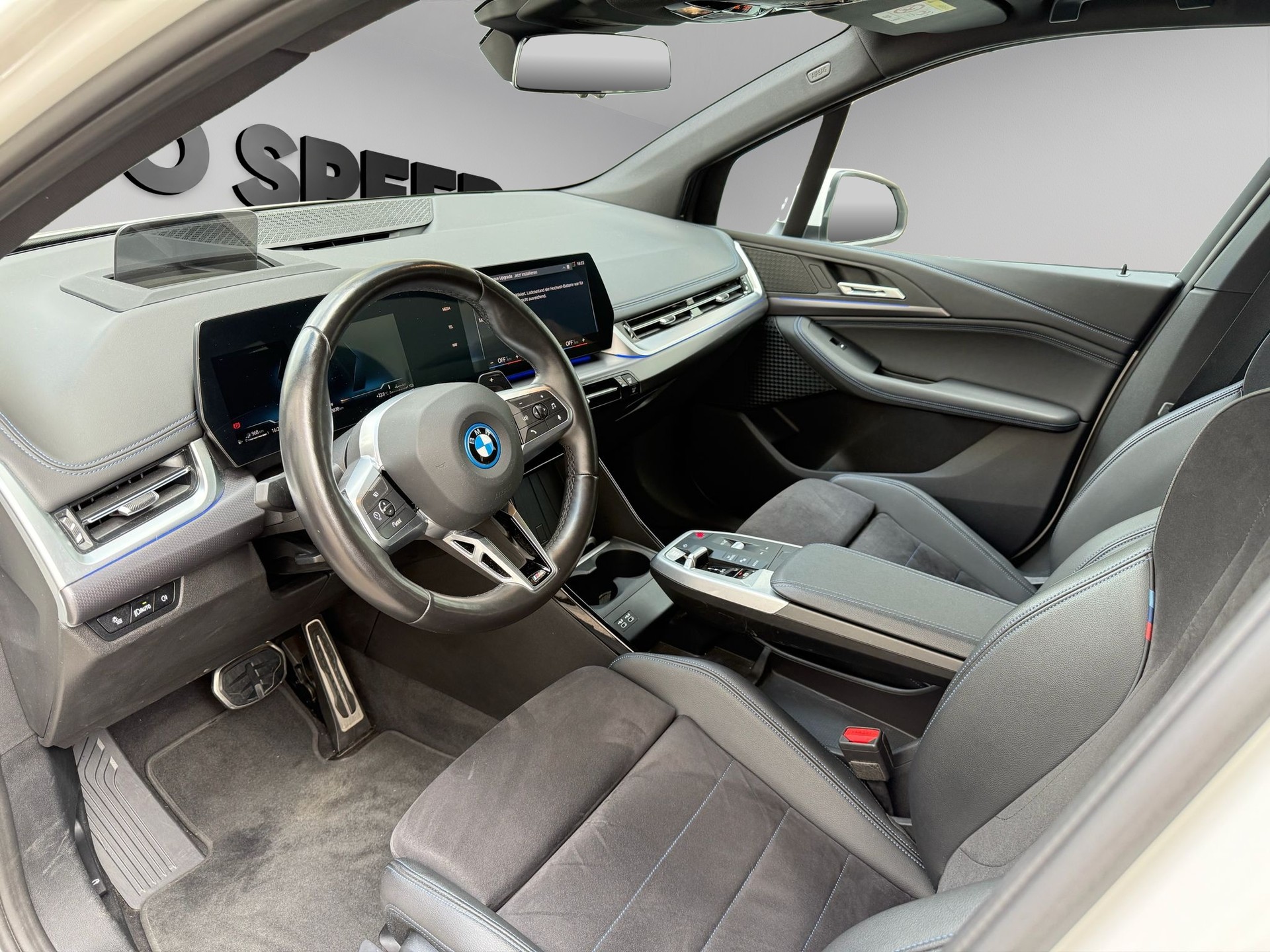 BMW 225e xDrive Active Tourer M Sport-image-8