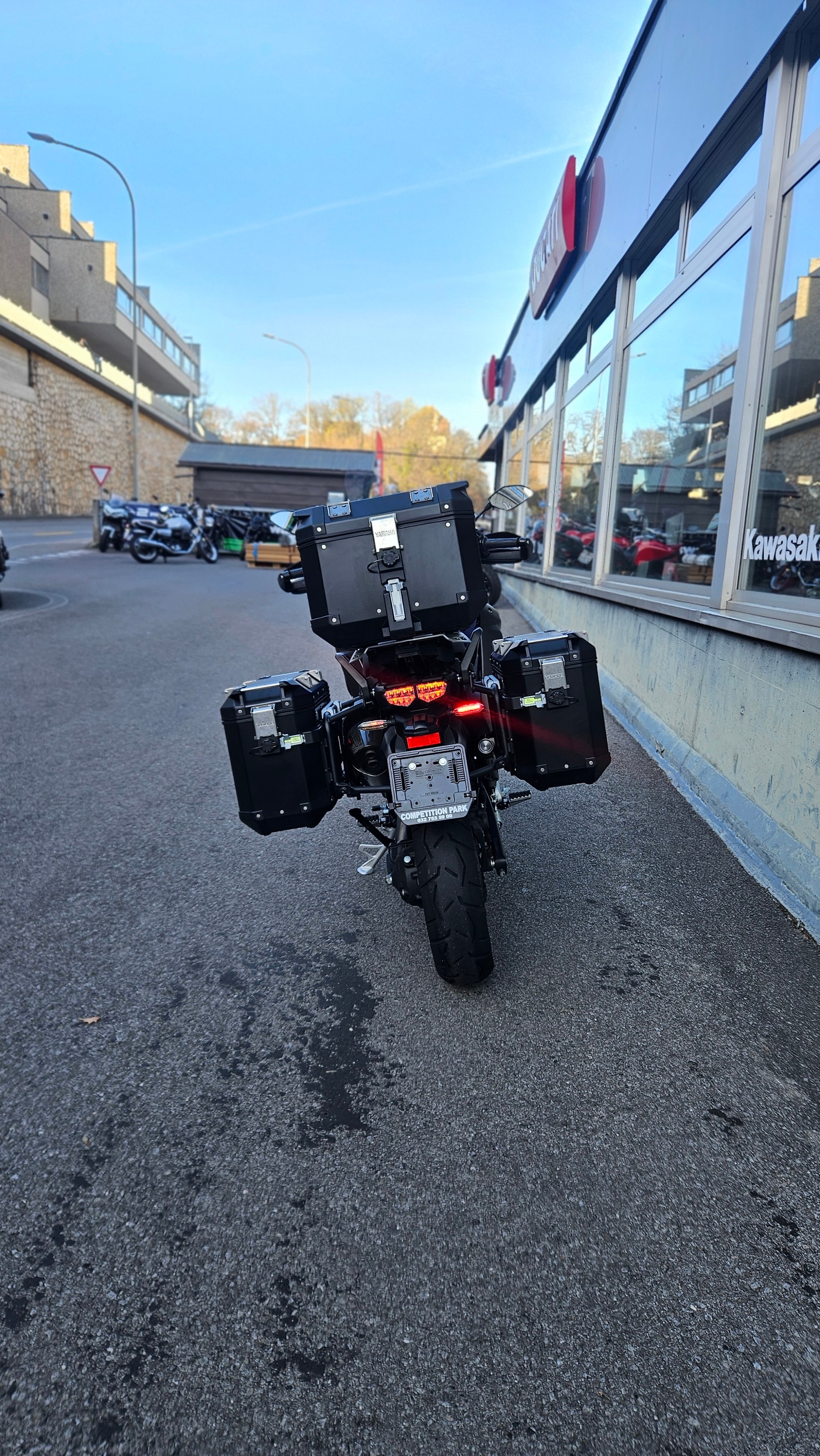 YAMAHA XT 1200 ZE Super Ténéré-showroom-element-3