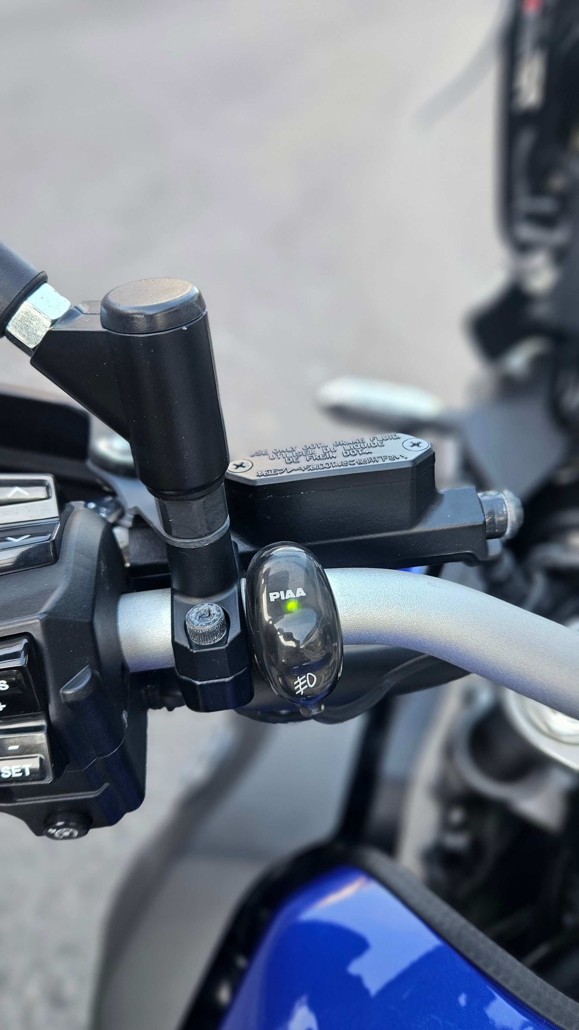 YAMAHA XT 1200 ZE Super Ténéré-image-9