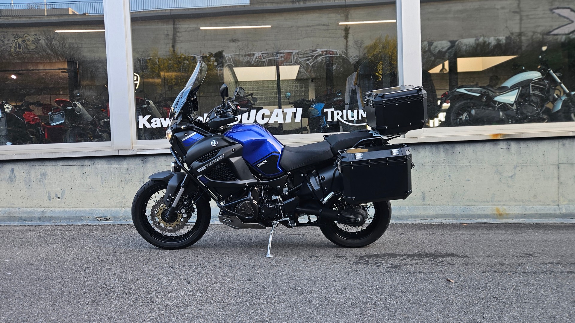 YAMAHA XT 1200 ZE Super Ténéré-showroom-element-1