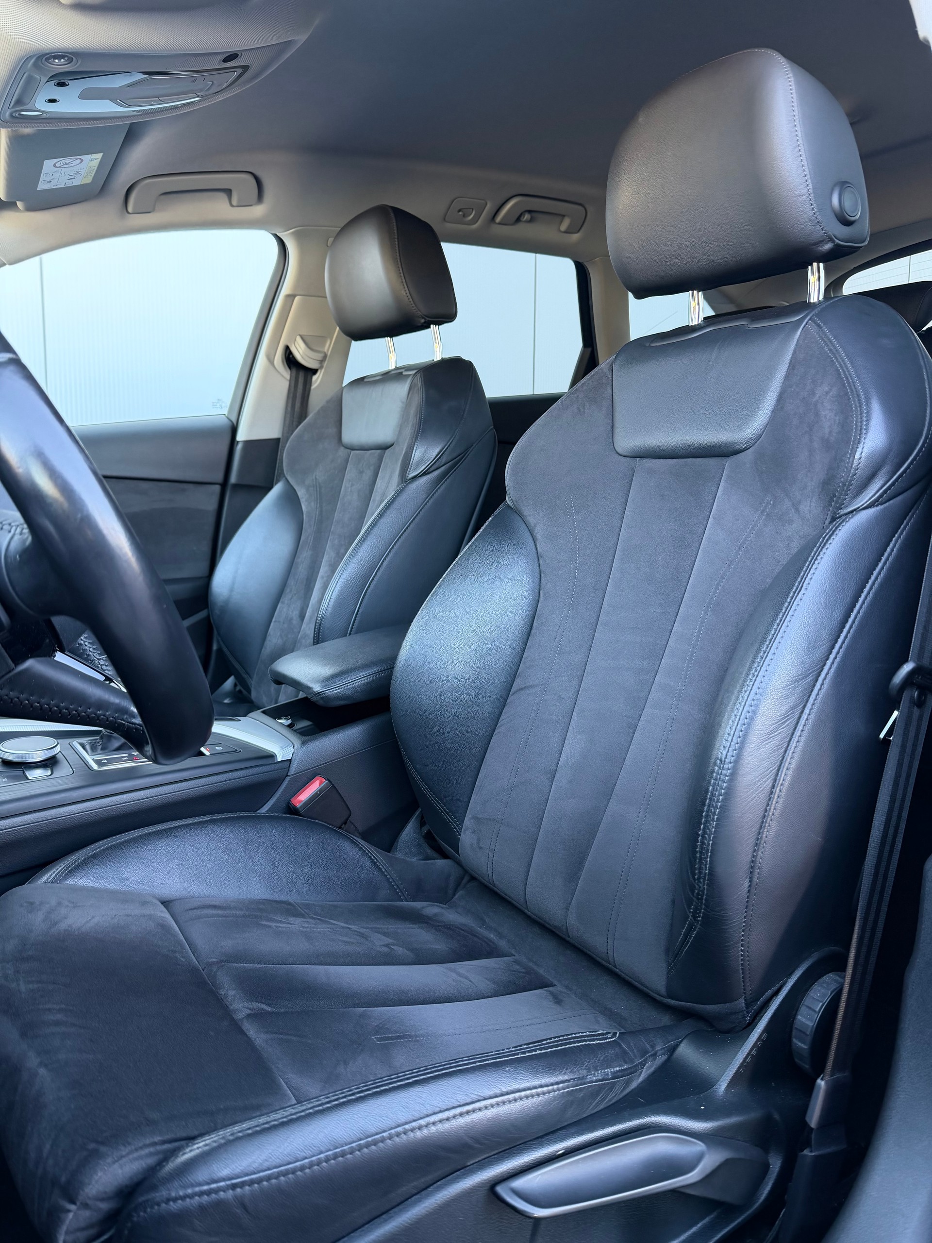 AUDI A4 Avant 2.0 TDI Sport quattro S-tronic-image-4