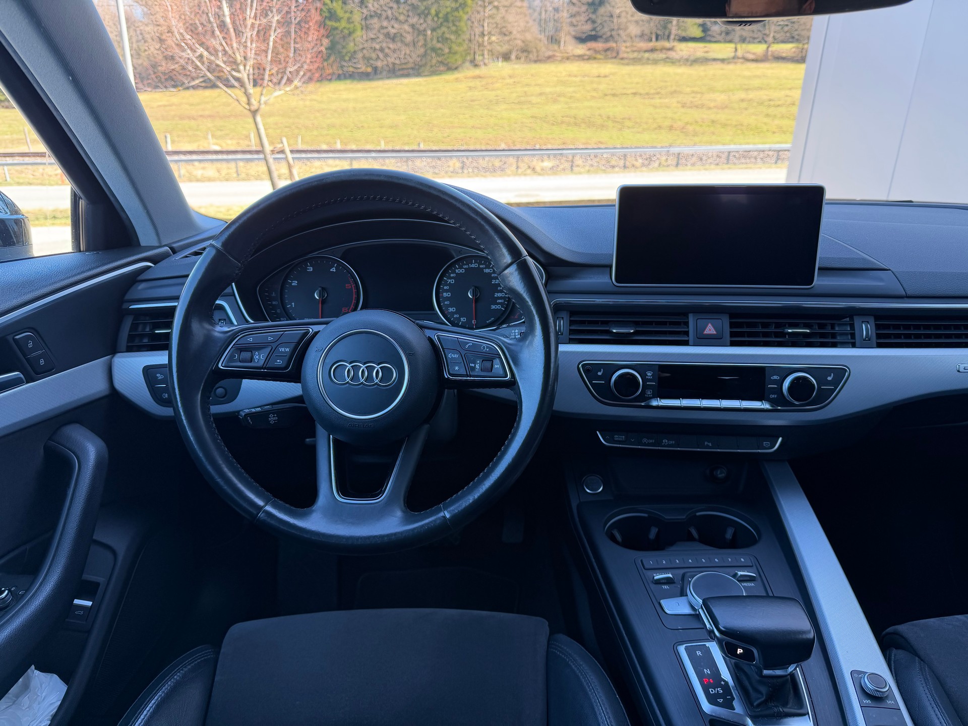 AUDI A4 Avant 2.0 TDI Sport quattro S-tronic-image-6