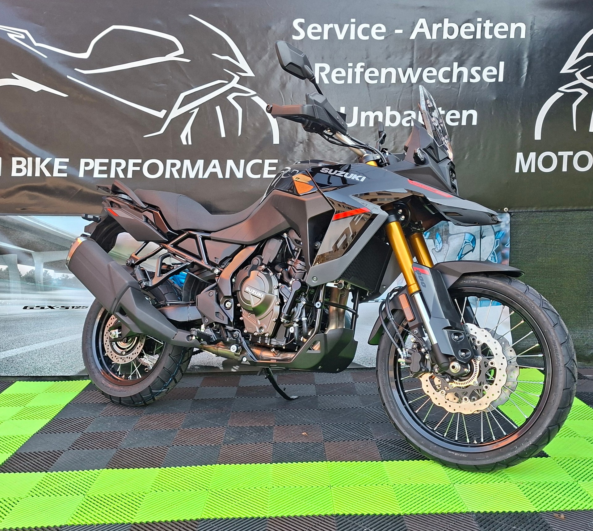 SUZUKI DL 800 DE (35kW)-showroom-element-1