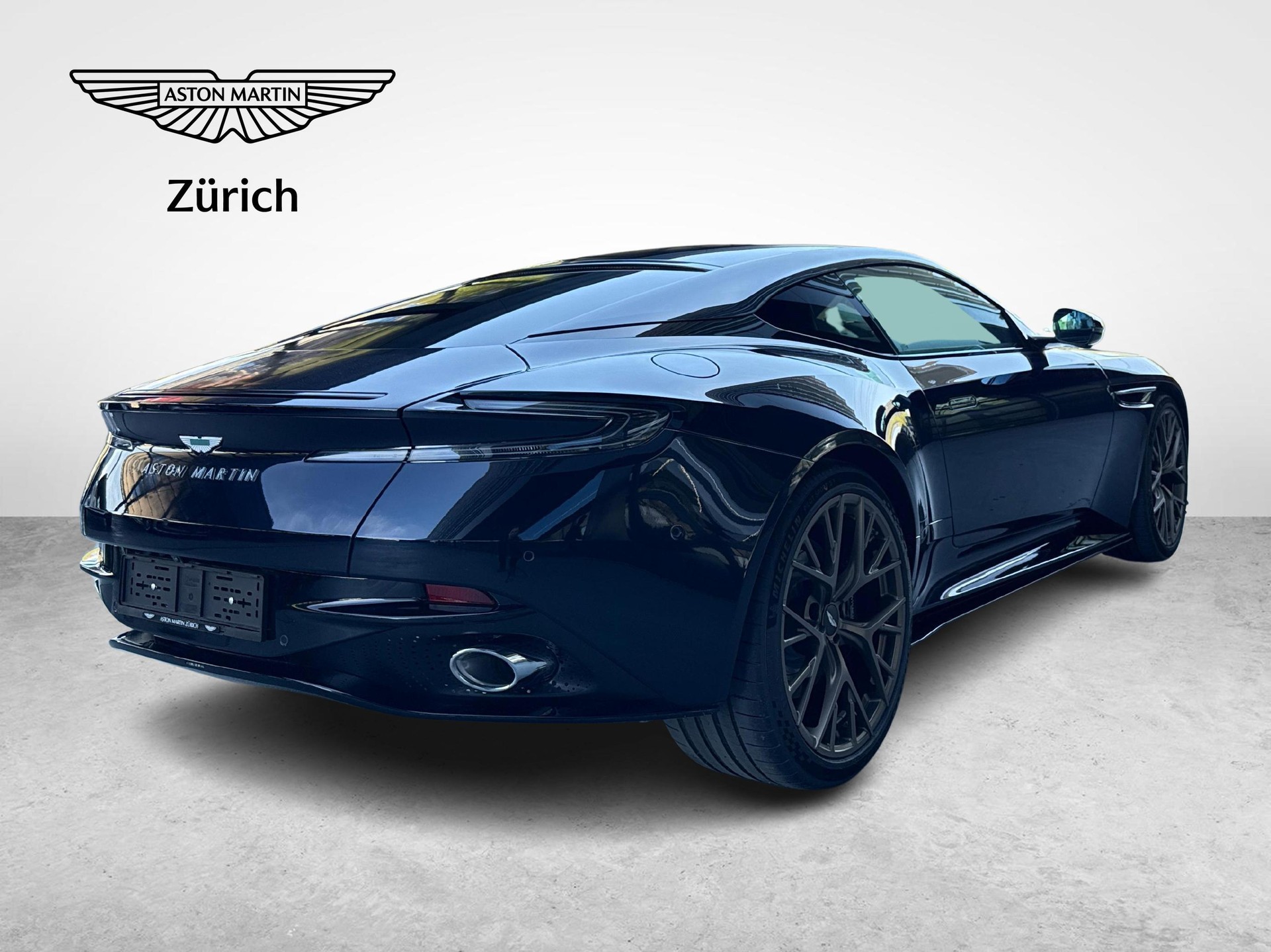 ASTON MARTIN DB12 Coupé 4.0 V8 Bi-Turbo-image-4