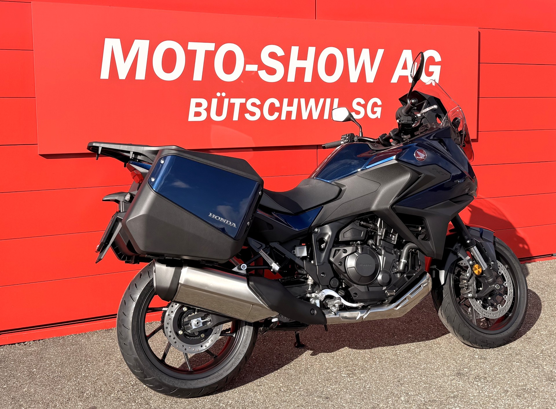 HONDA NT 1100-showroom-element-2