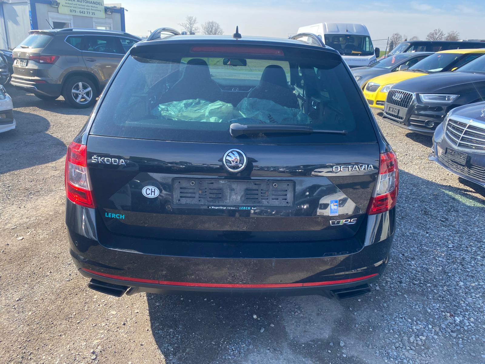SKODA Octavia Combi 2.0 TSI RS 230 DSG-image-6