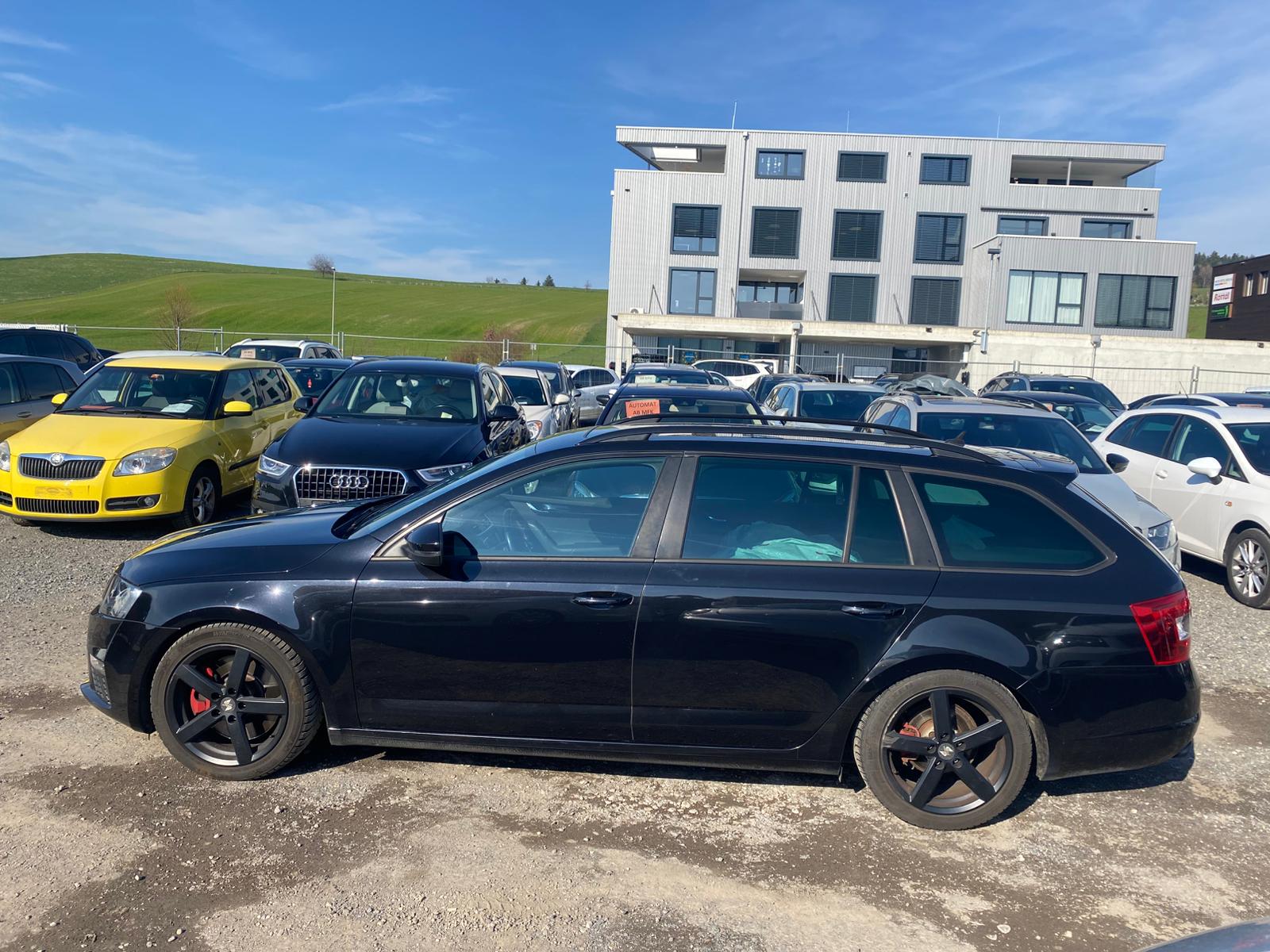 SKODA Octavia Combi 2.0 TSI RS 230 DSG-image-3