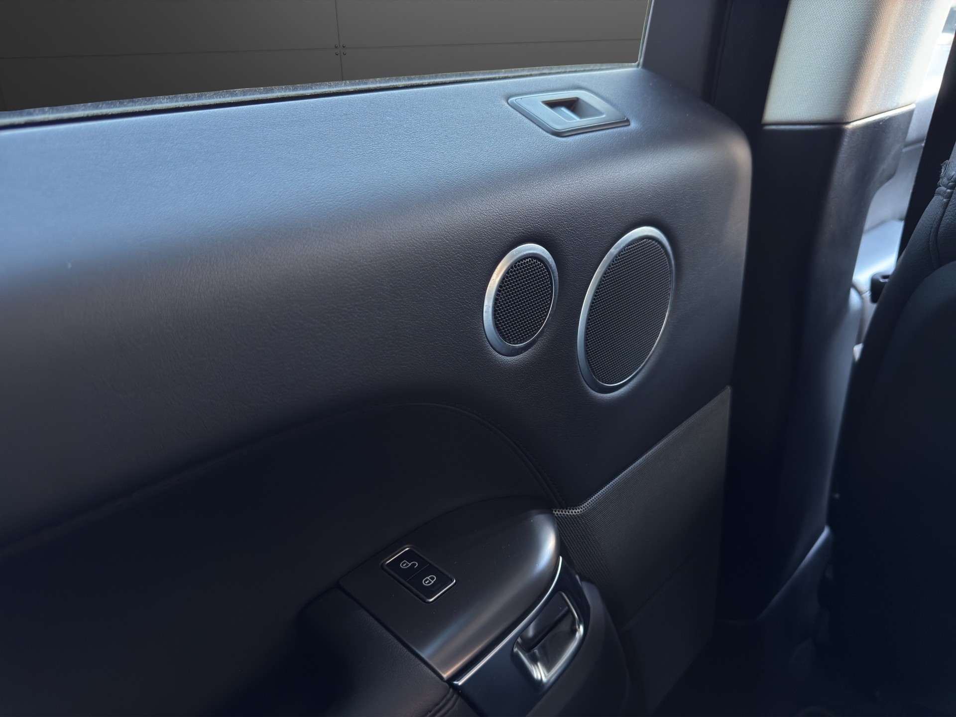 LAND ROVER Range Rover Sport 3.0 TDV6 S Automatic-image-20