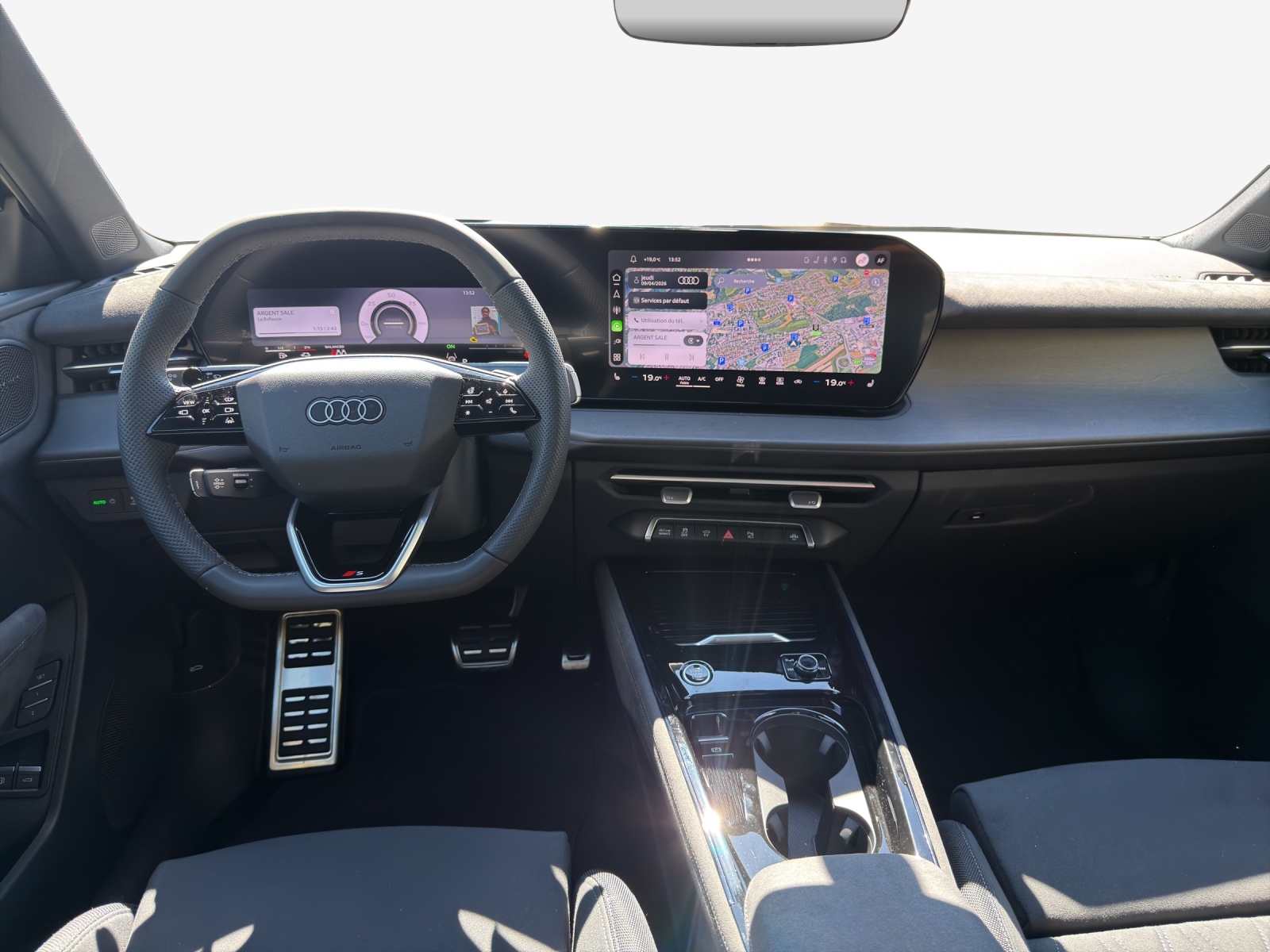 AUDI Q3 Sportback e-hybrid 200 kW S tronig-image-8