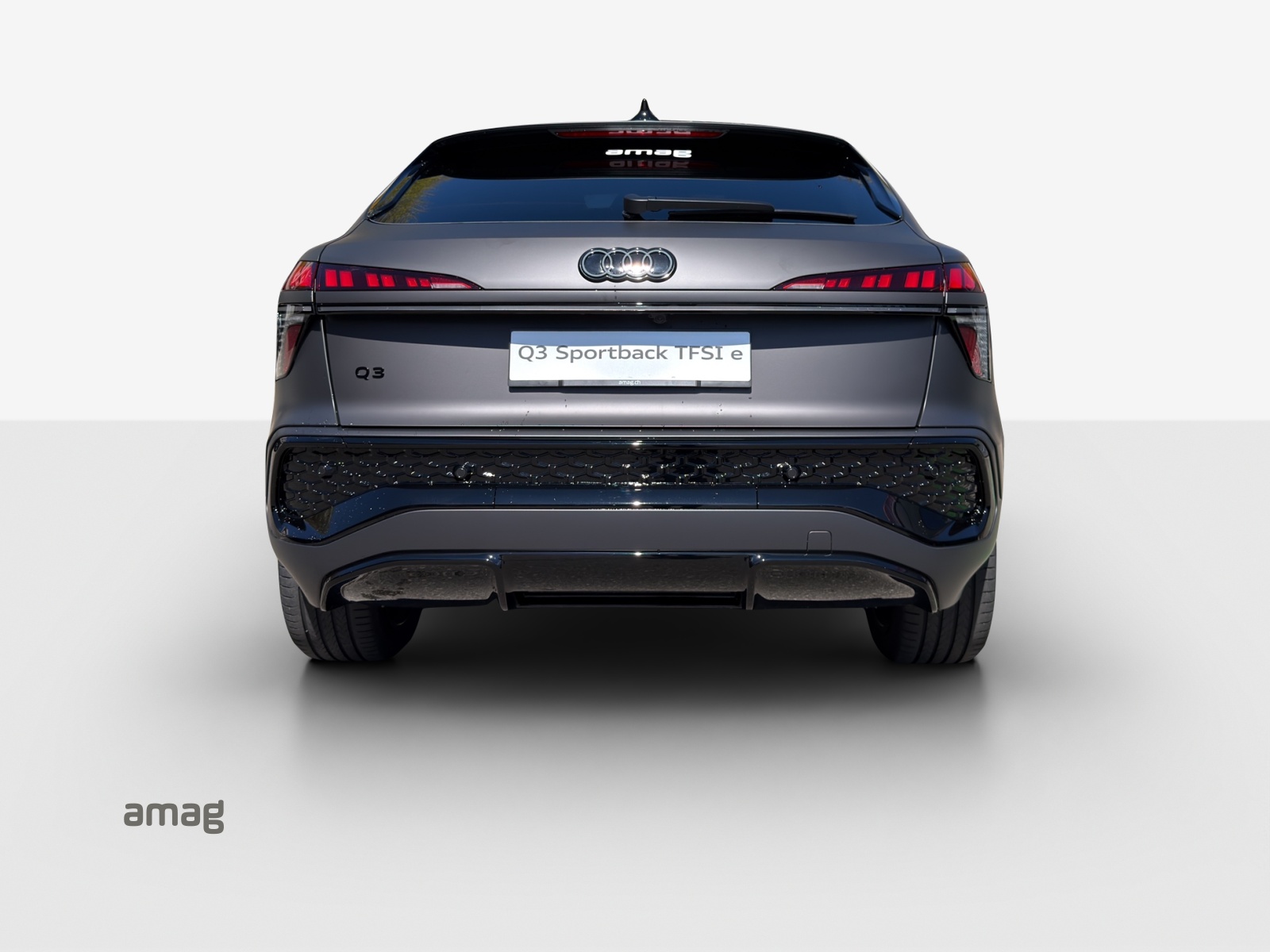AUDI Q3 Sportback e-hybrid 200 kW S tronig-image-3