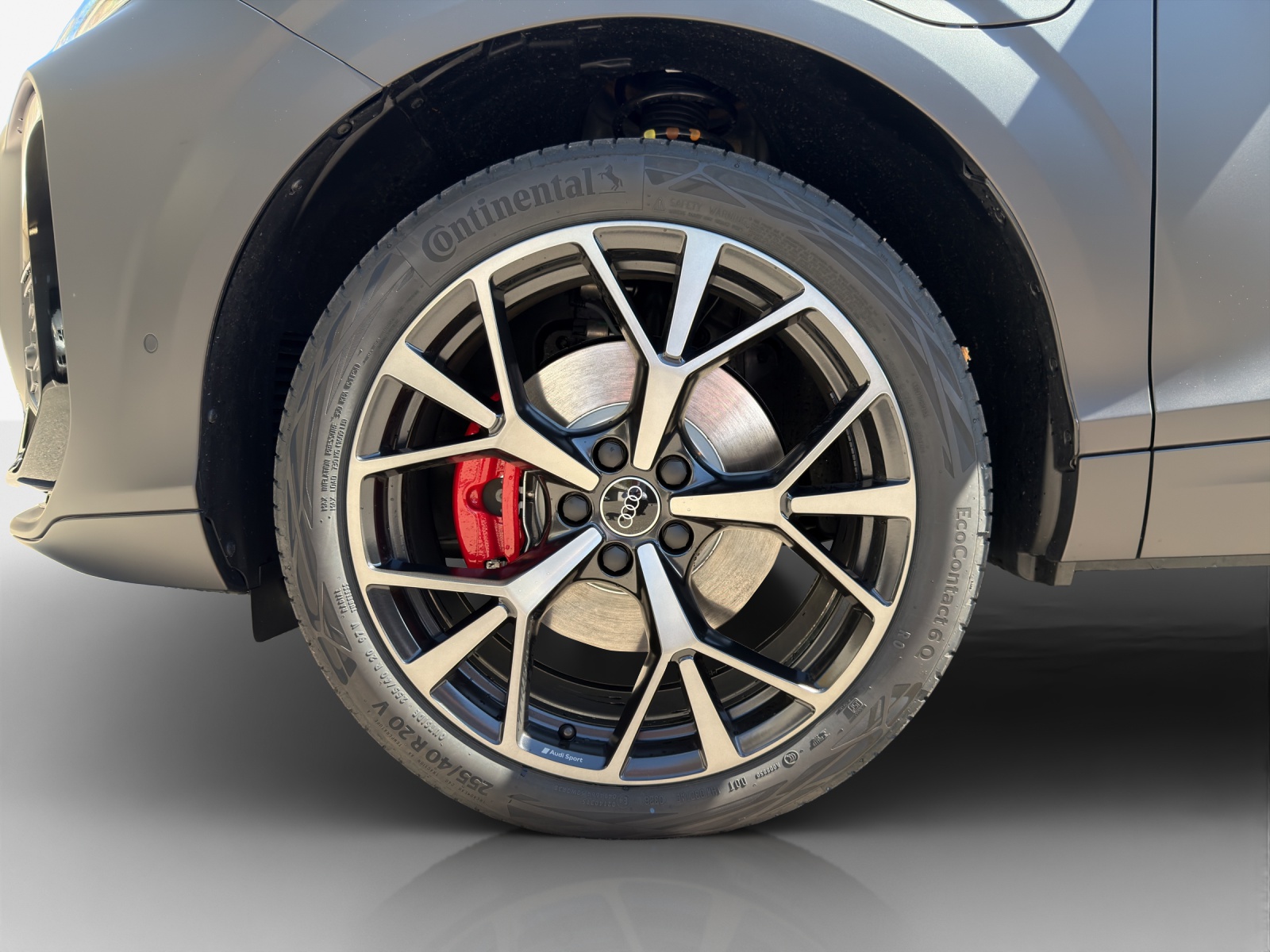 AUDI Q3 Sportback e-hybrid 200 kW S tronig-image-13