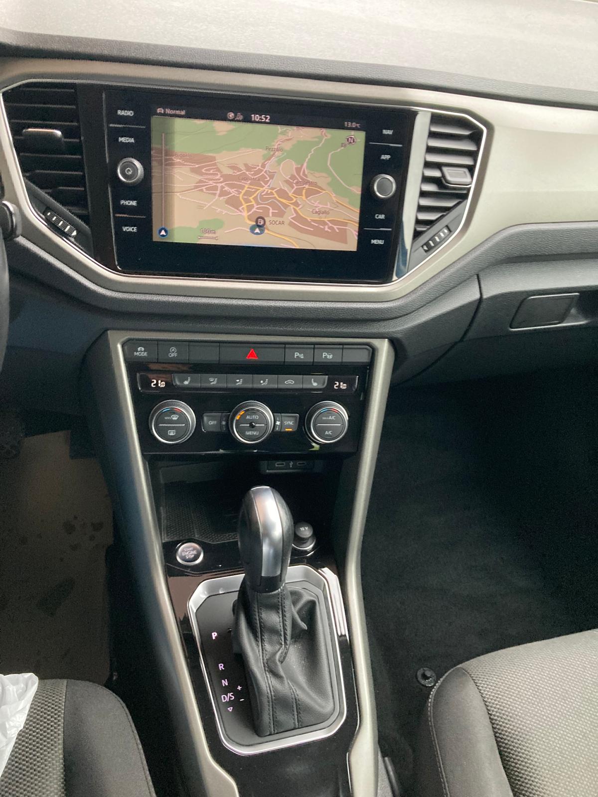 VW T-Roc 1.5 TSI EVO Advance DSG-image-12