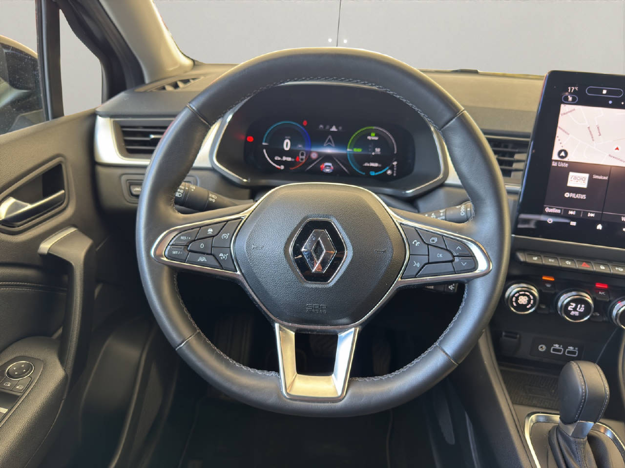 RENAULT Captur 1.6 E-Tech techno-image-12
