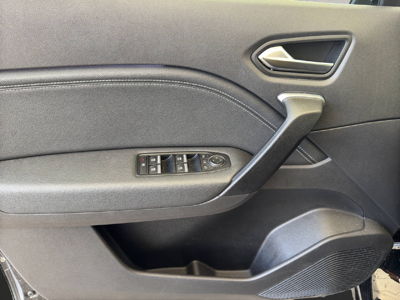 RENAULT Captur 1.6 E-Tech techno-image-17
